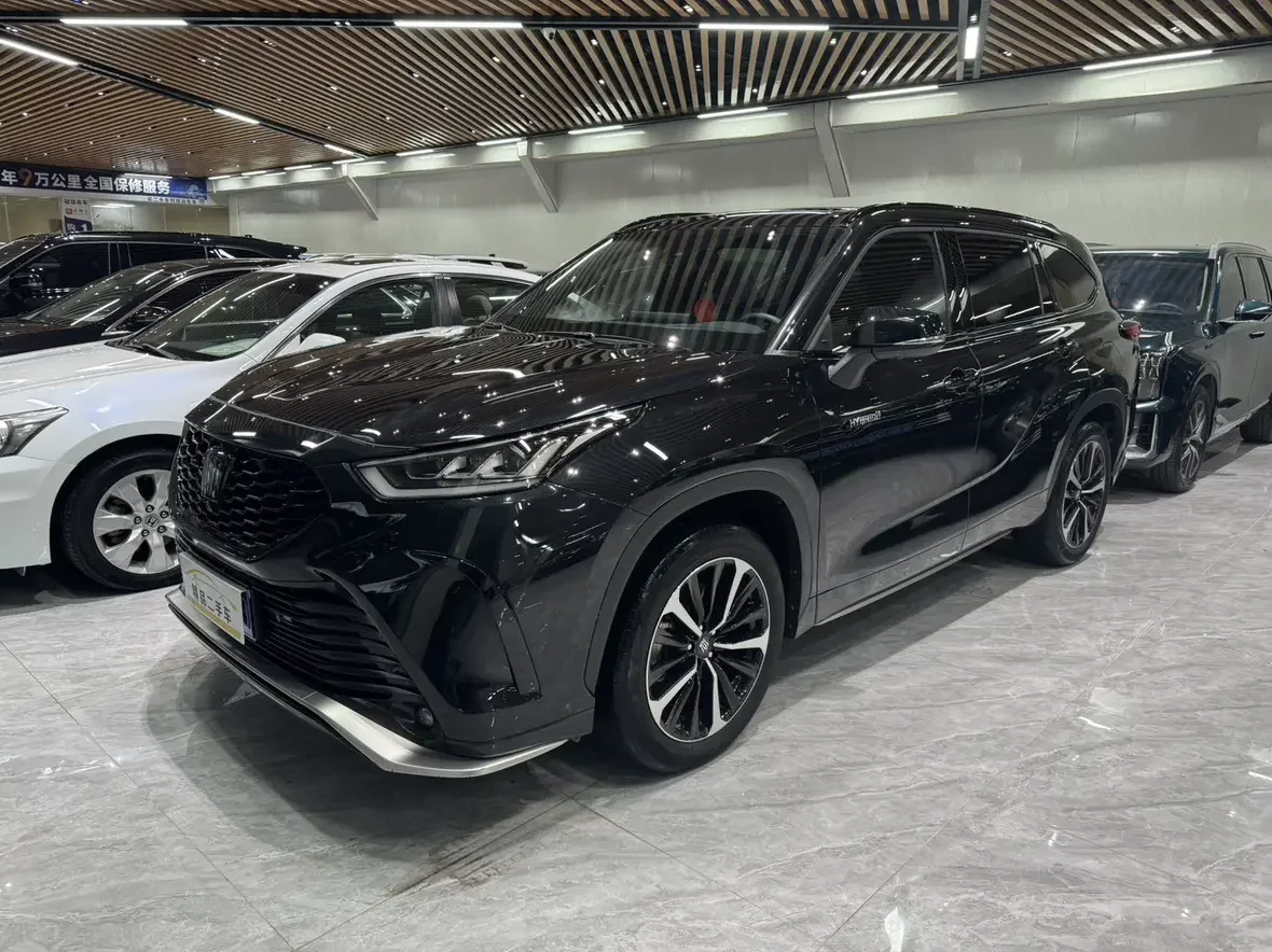 Toyota Crown Kluger