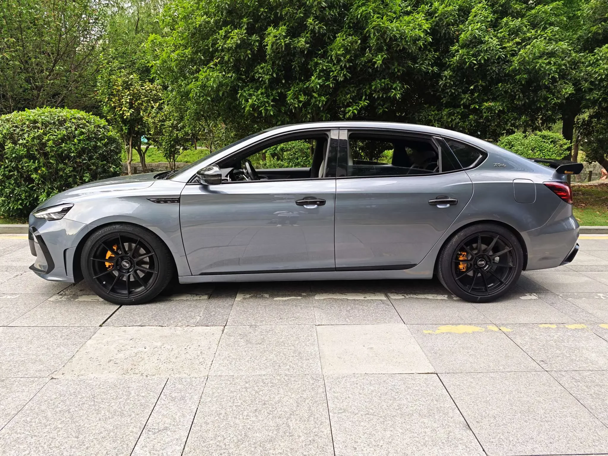MG 6