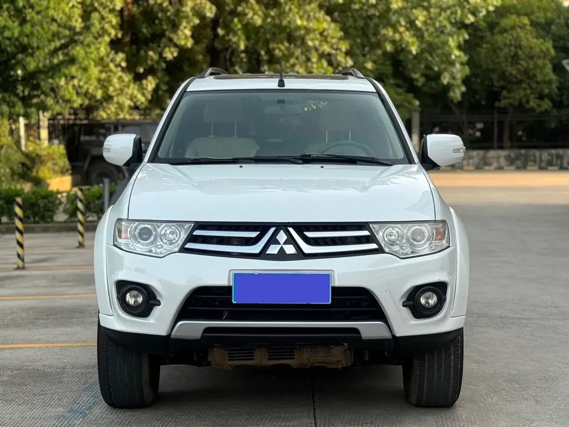 Mitsubishi Pajero Jinchang