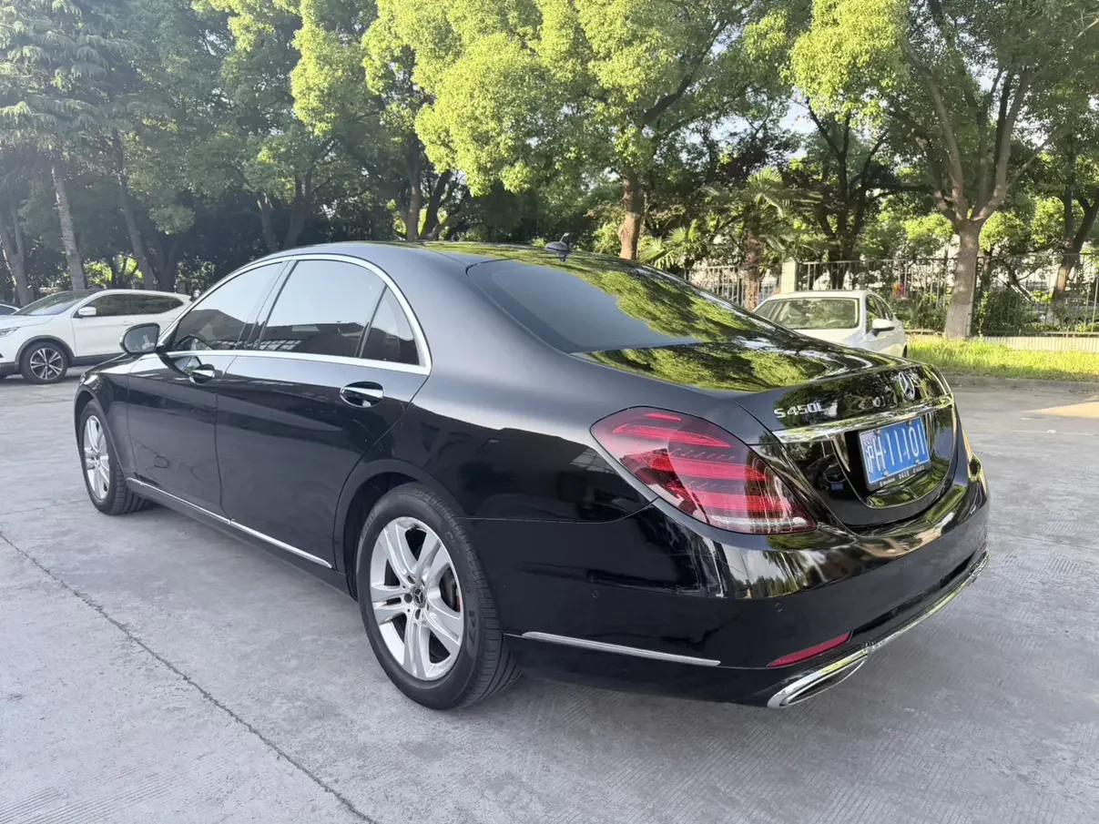 Mercedes-Benz S Class
