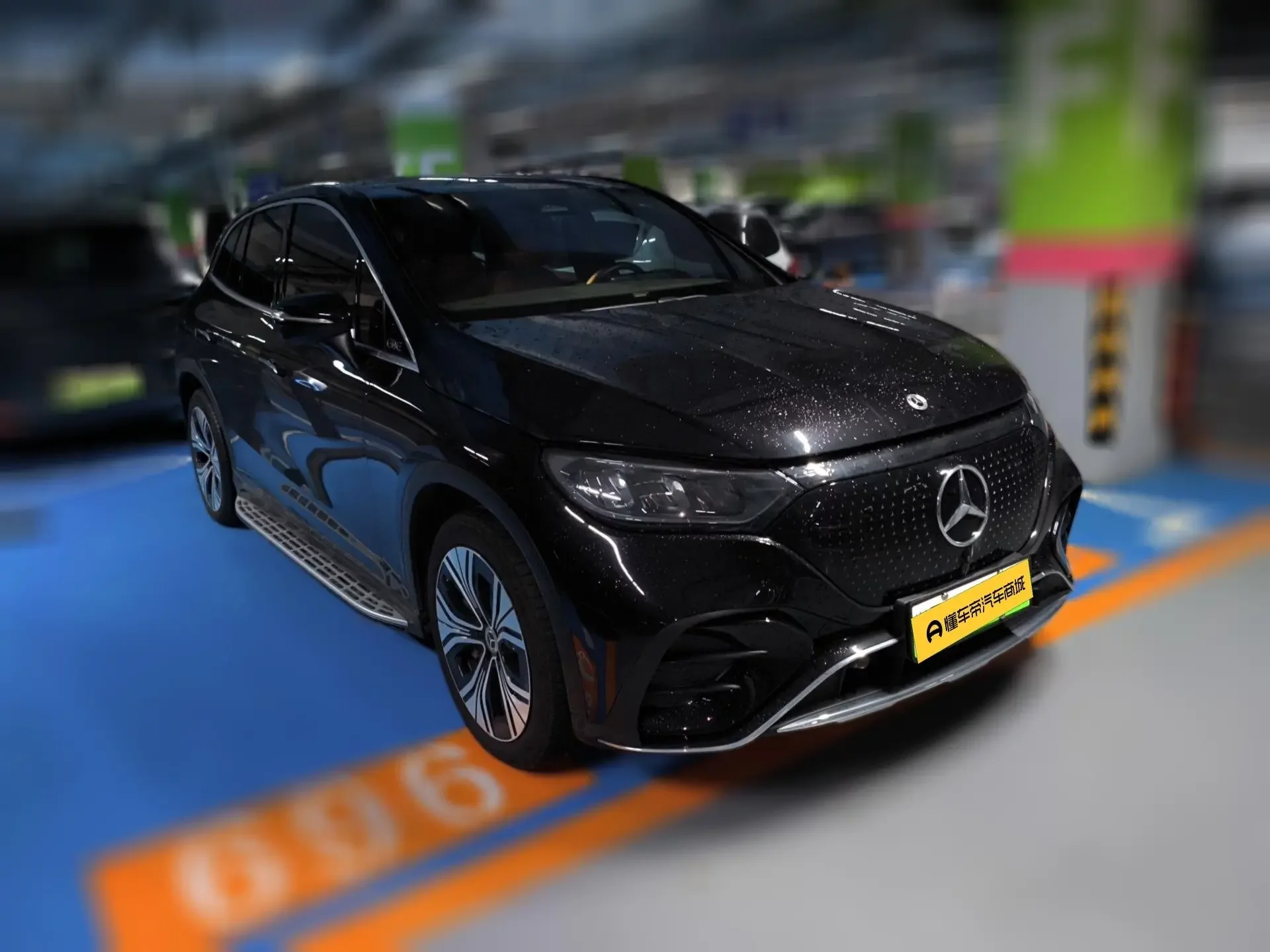 Mercedes-Benz EQE SUV