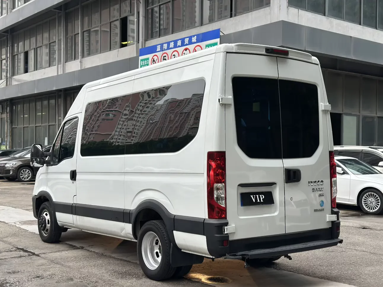 Iveco Wolfson