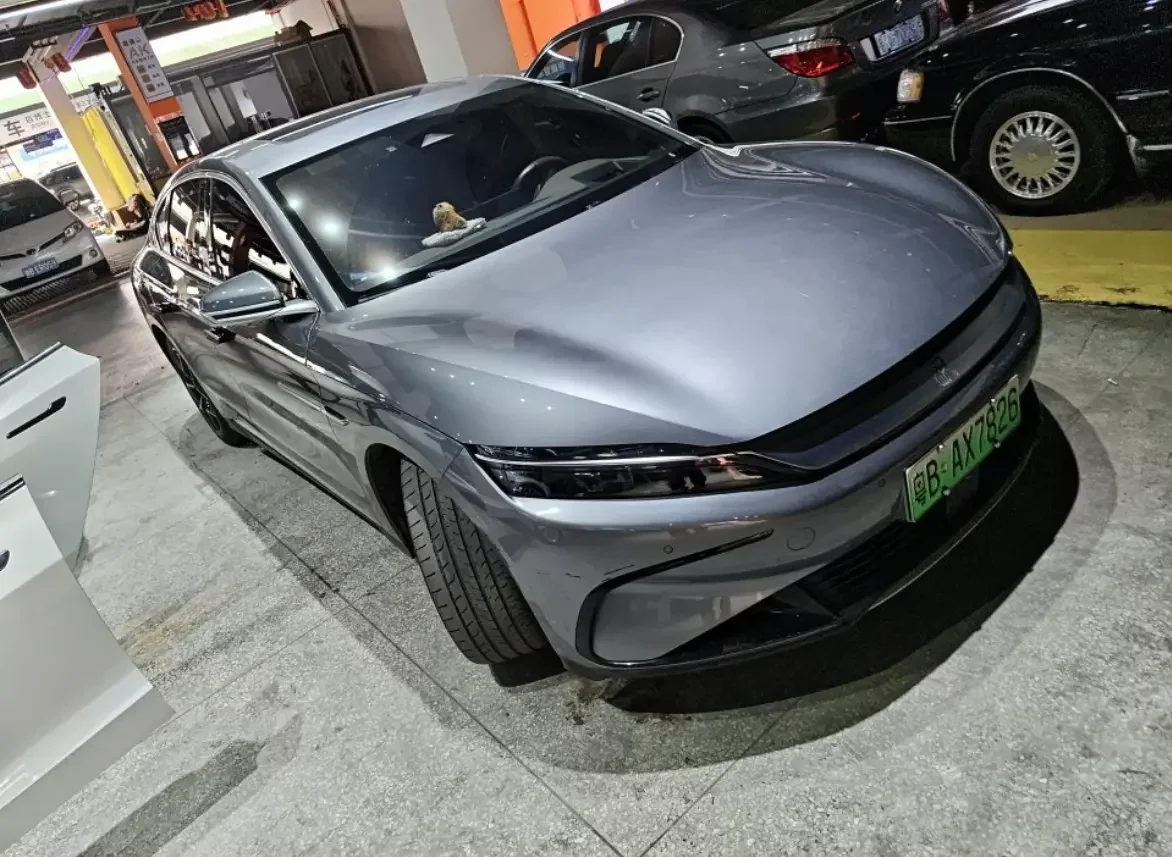 BYD Han EV