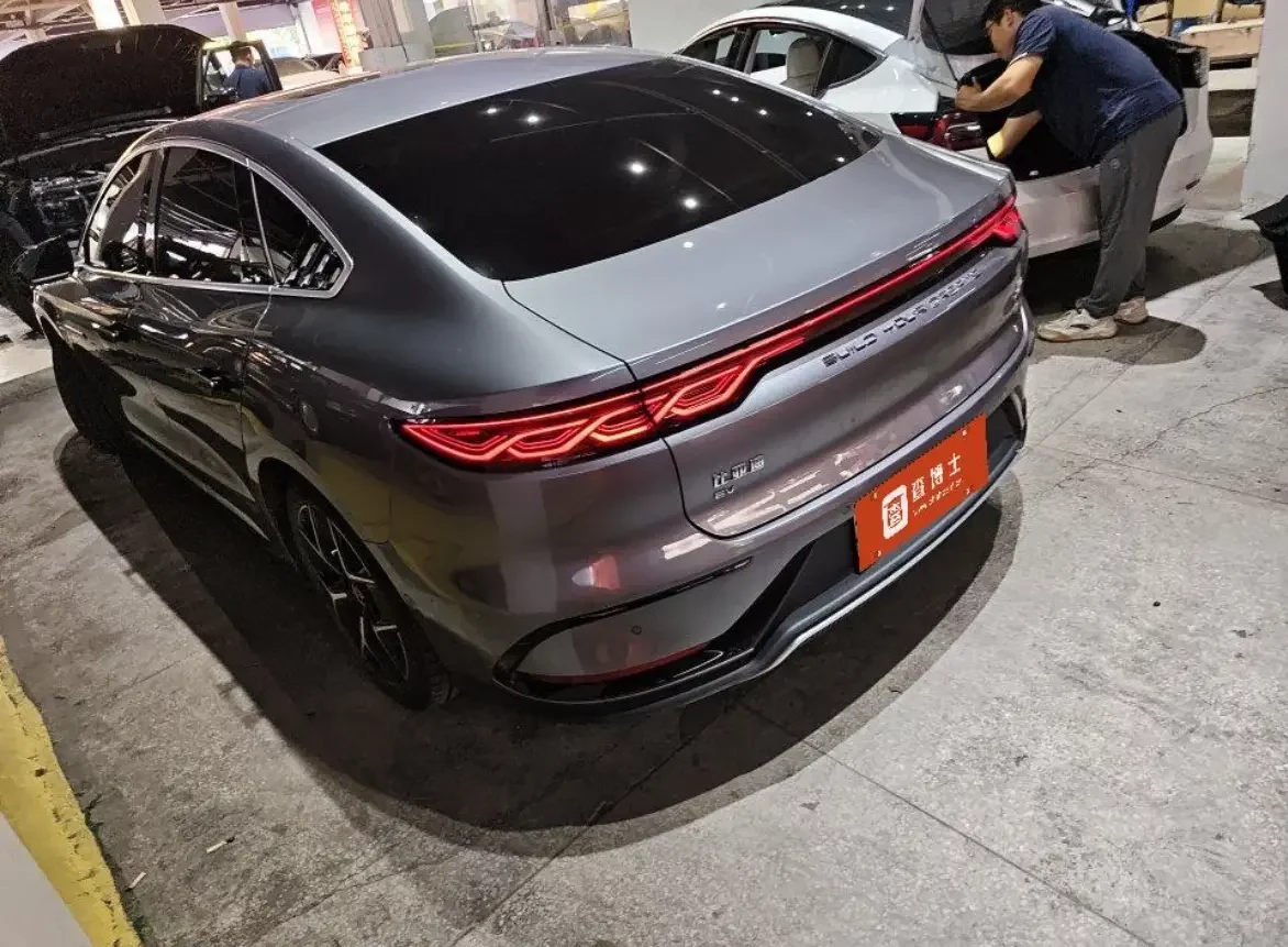 BYD Han EV