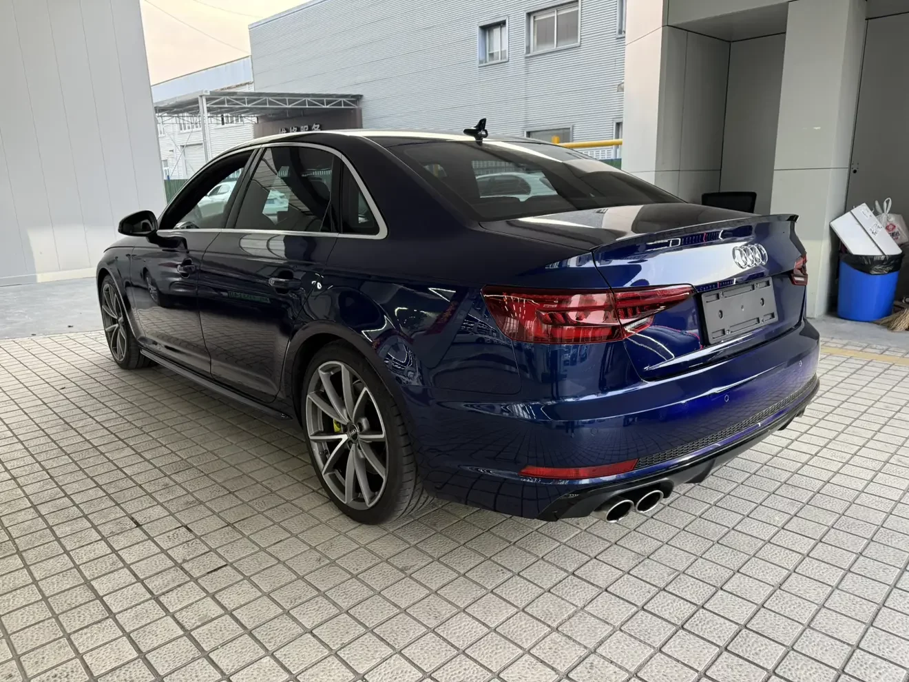 Audi S4