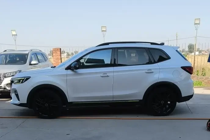 Roewe RX5