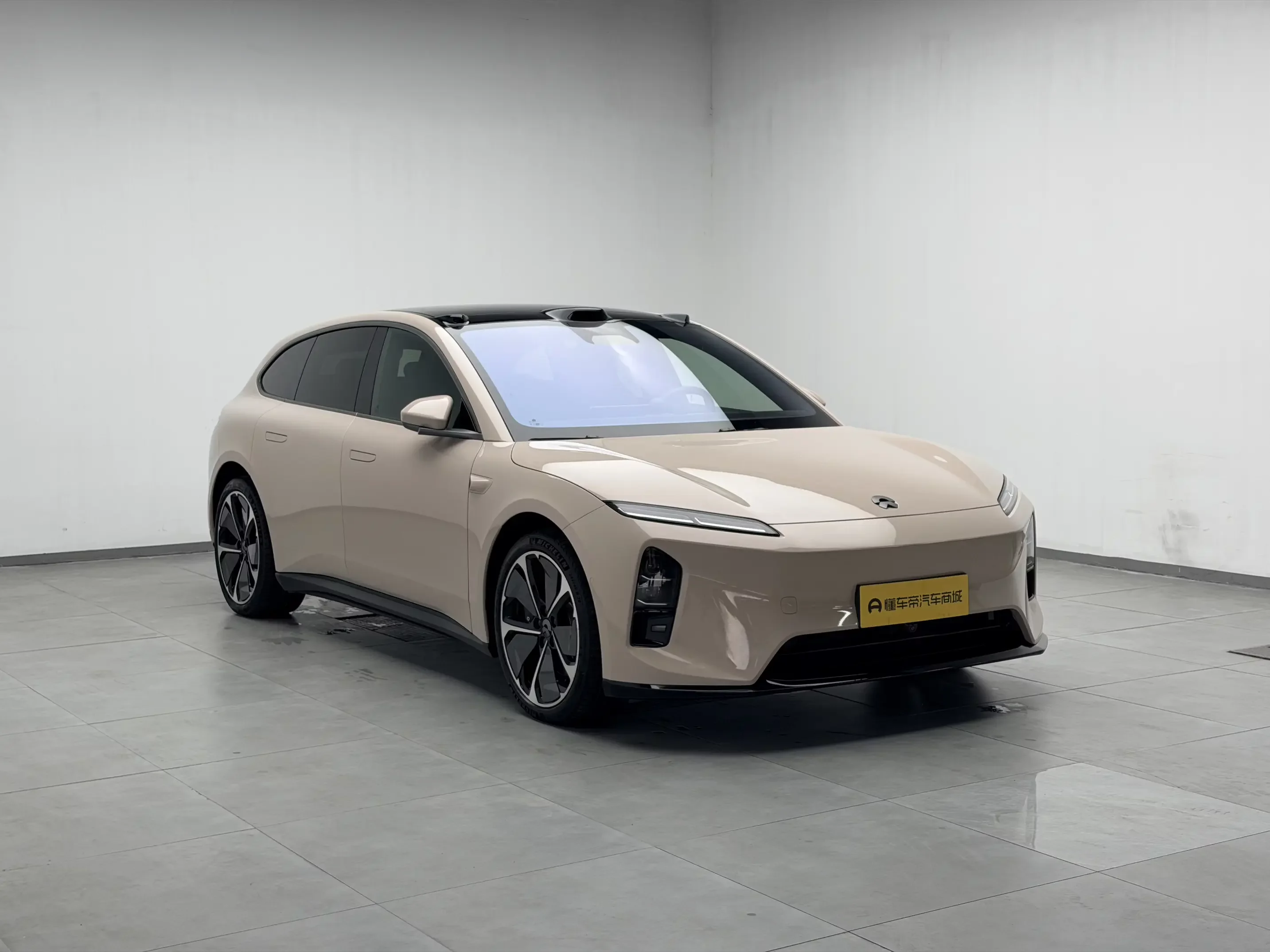 NIO ET5T