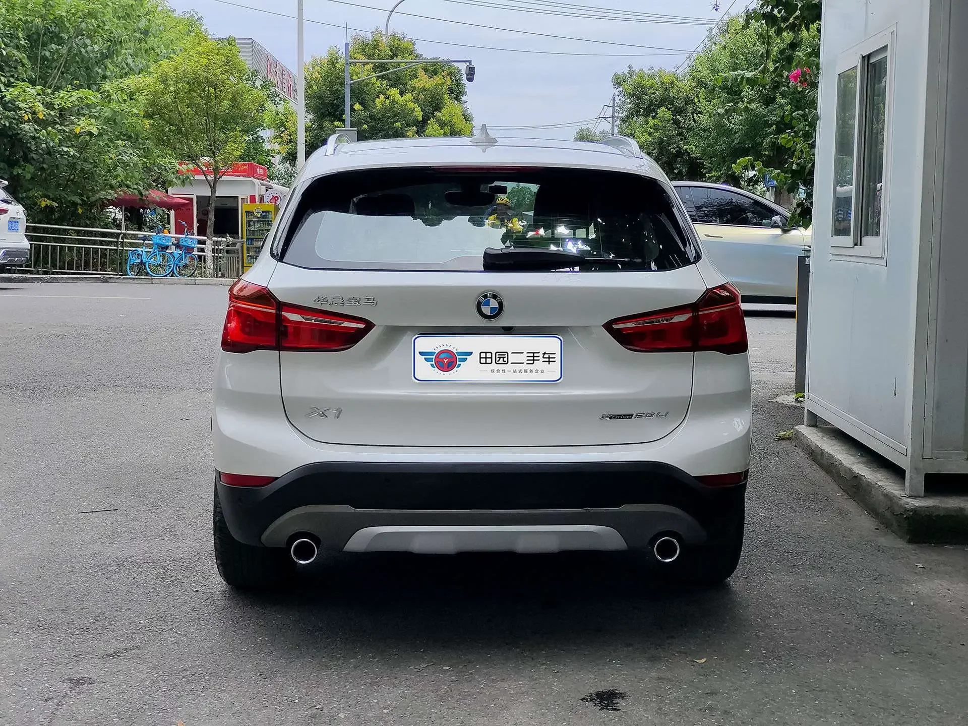 BMW X1