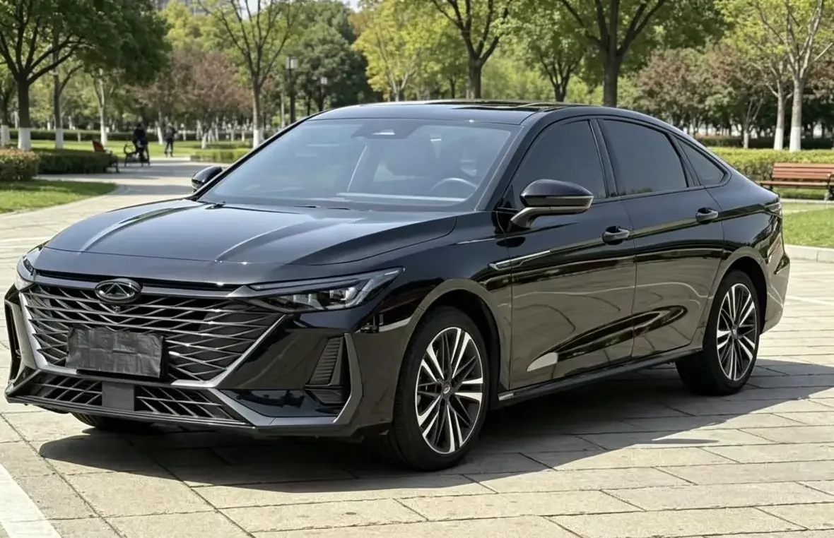 Chery Arrizo 8