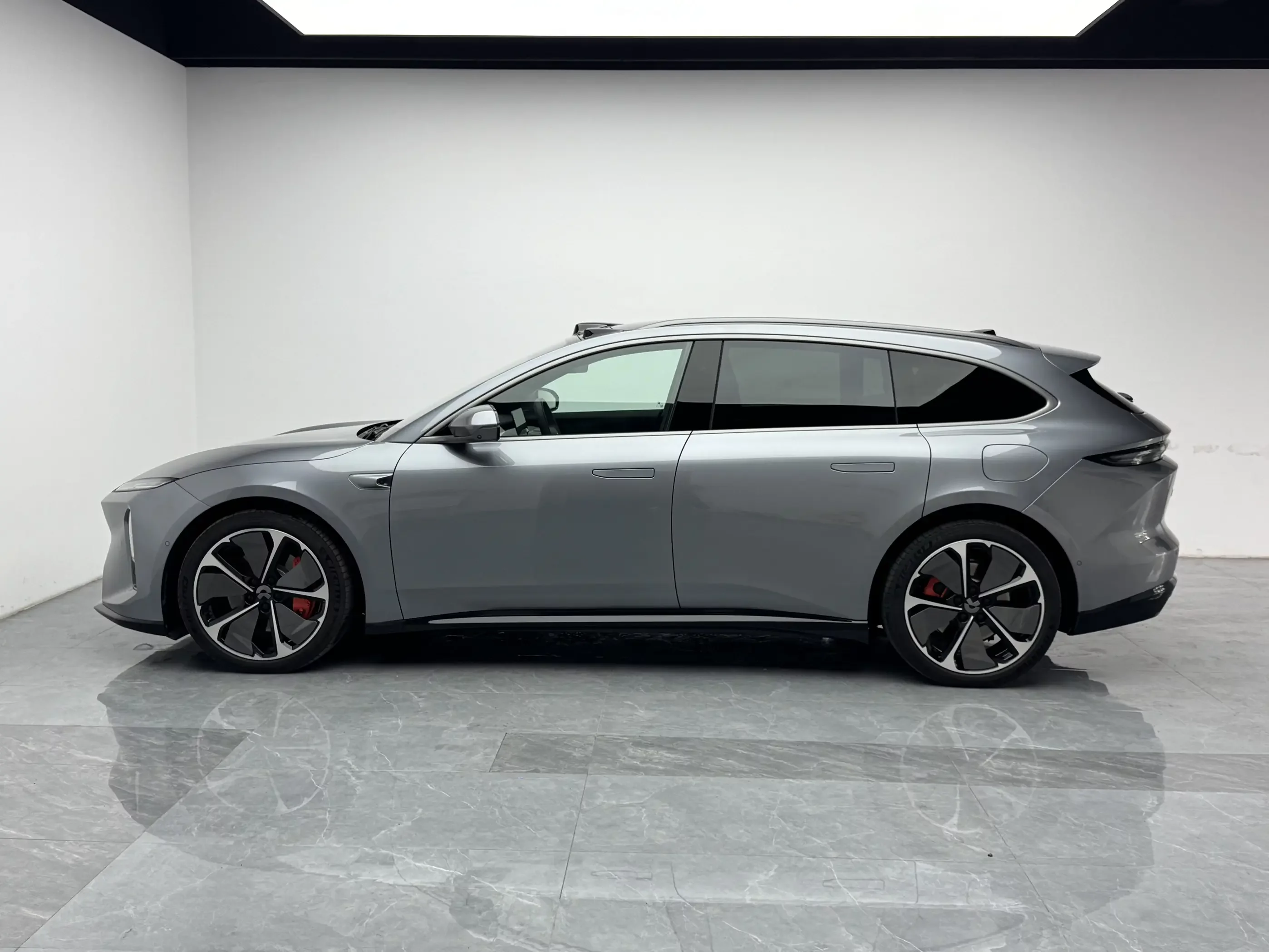 NIO ET5T