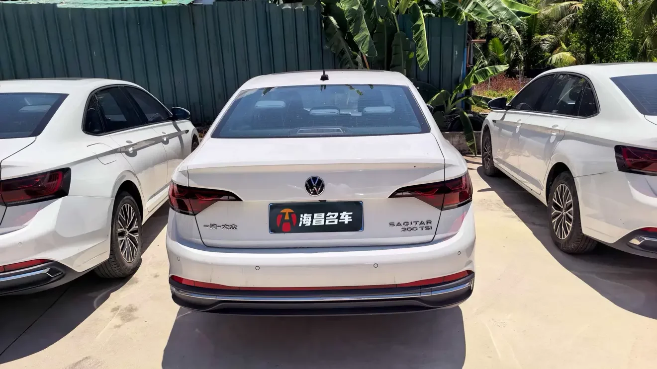 Volkswagen Sagitar