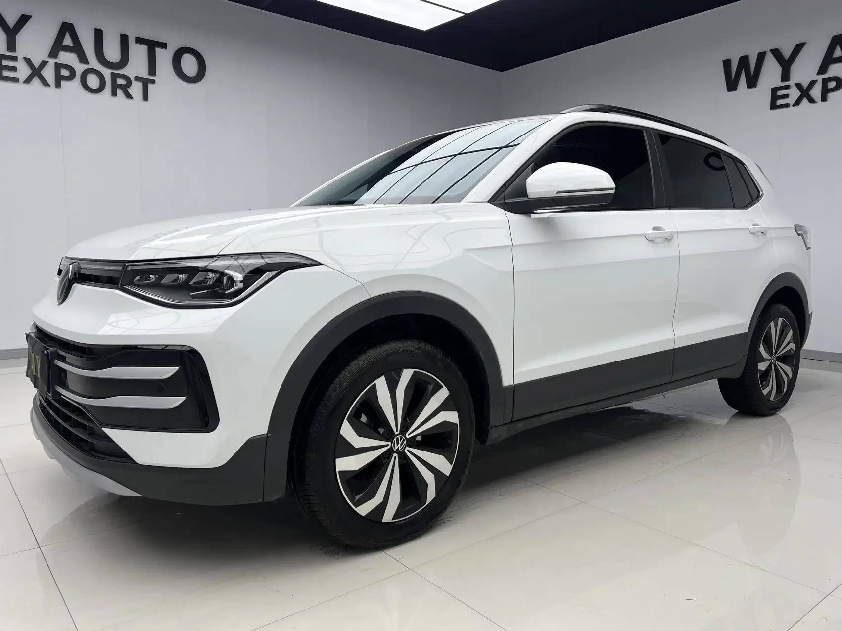 Volkswagen Tharu