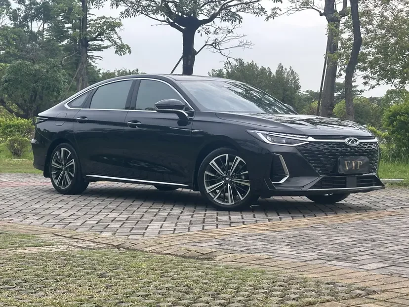 Chery Arrizo 8