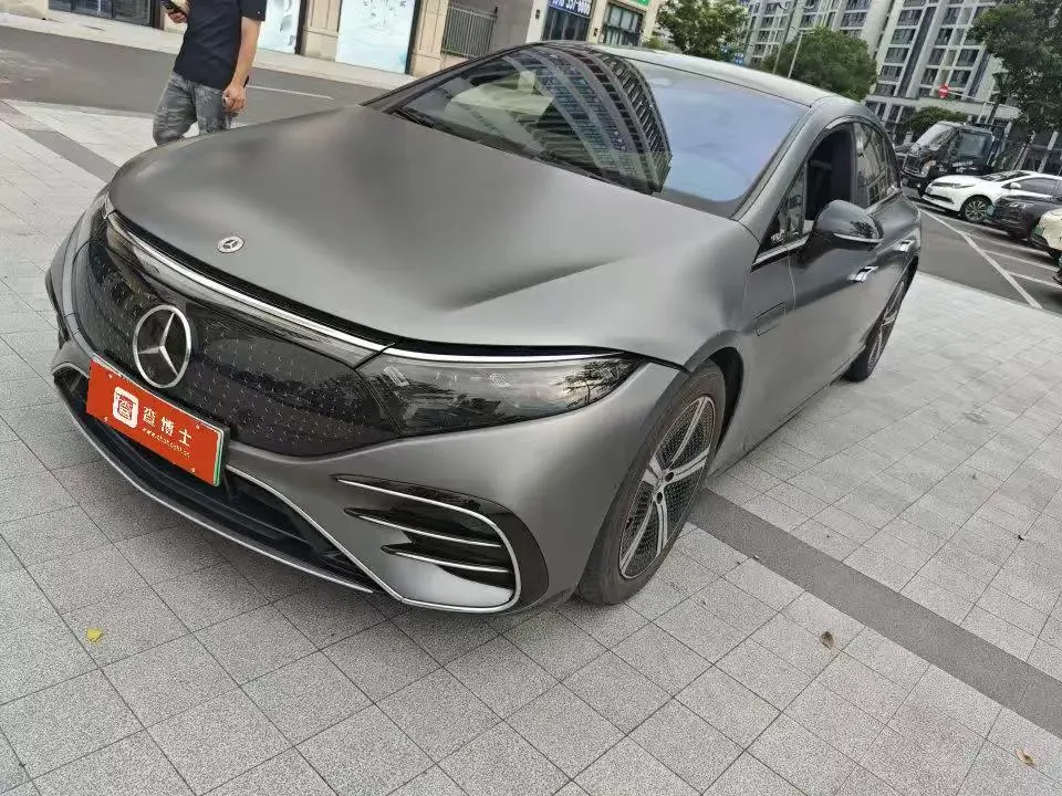 Mercedes-Benz EQS