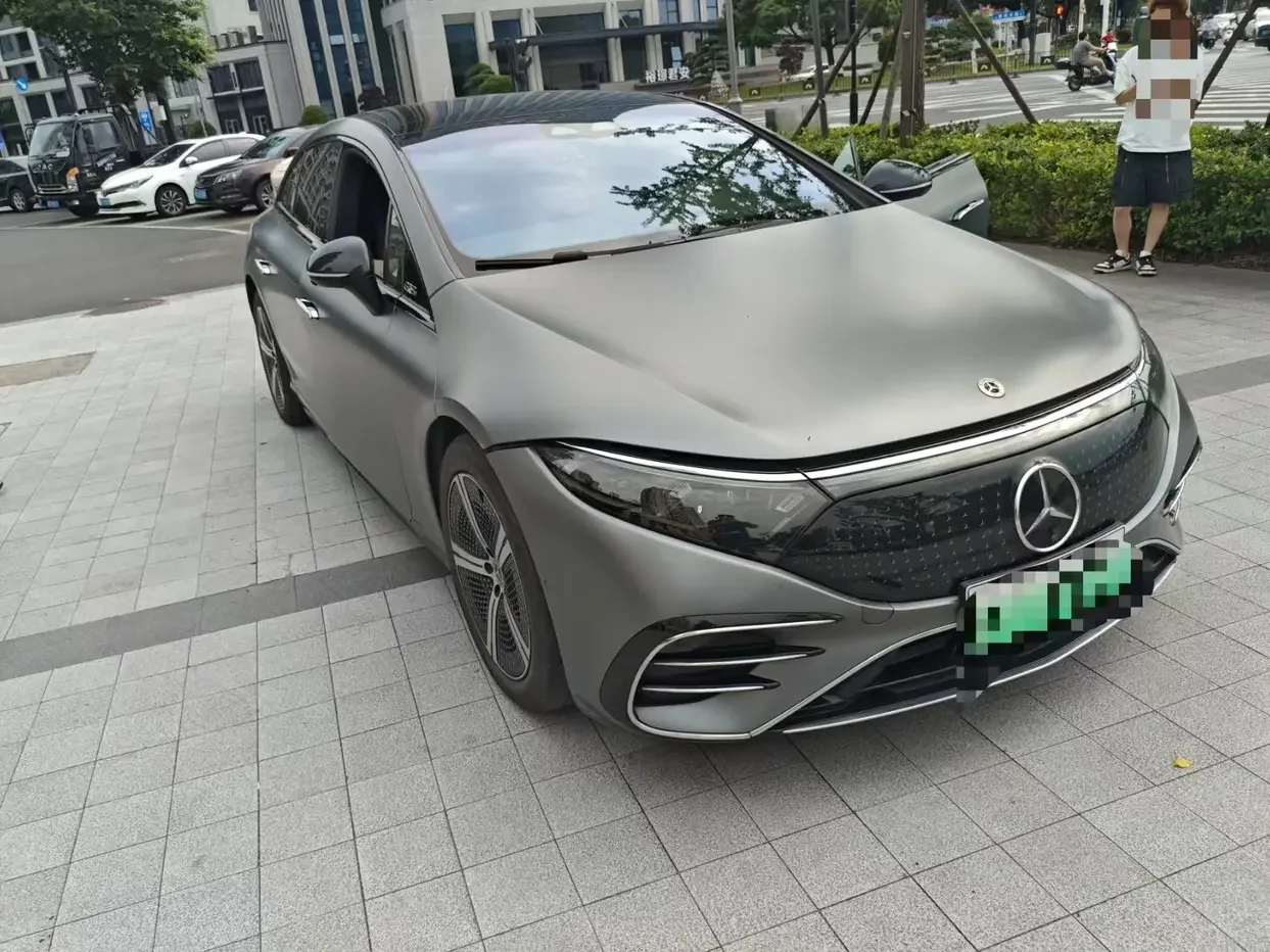 Mercedes-Benz EQS