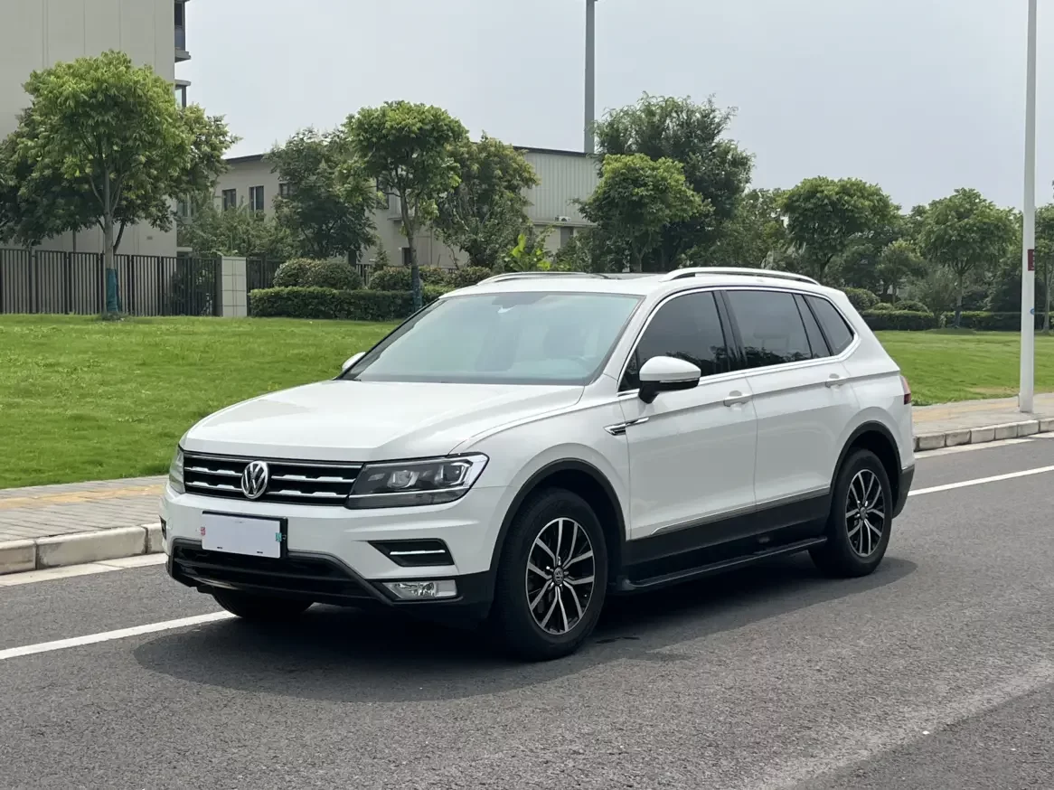 Volkswagen Tiguan L