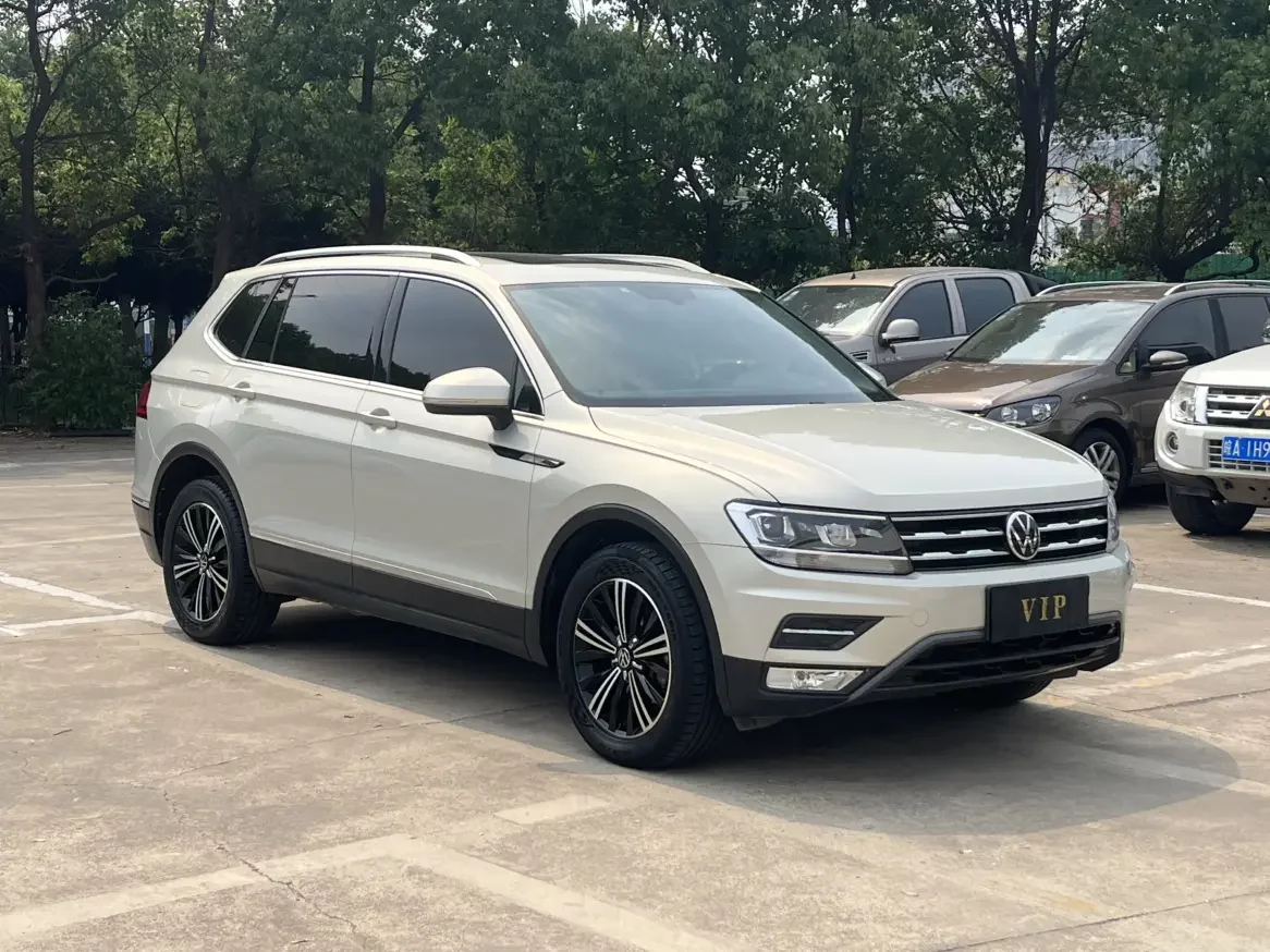 Volkswagen Tiguan L