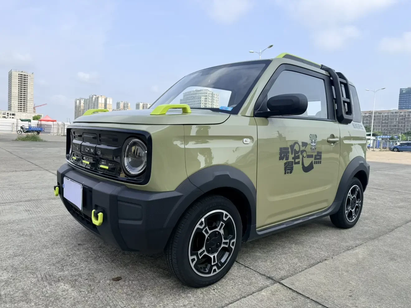 Geely panda