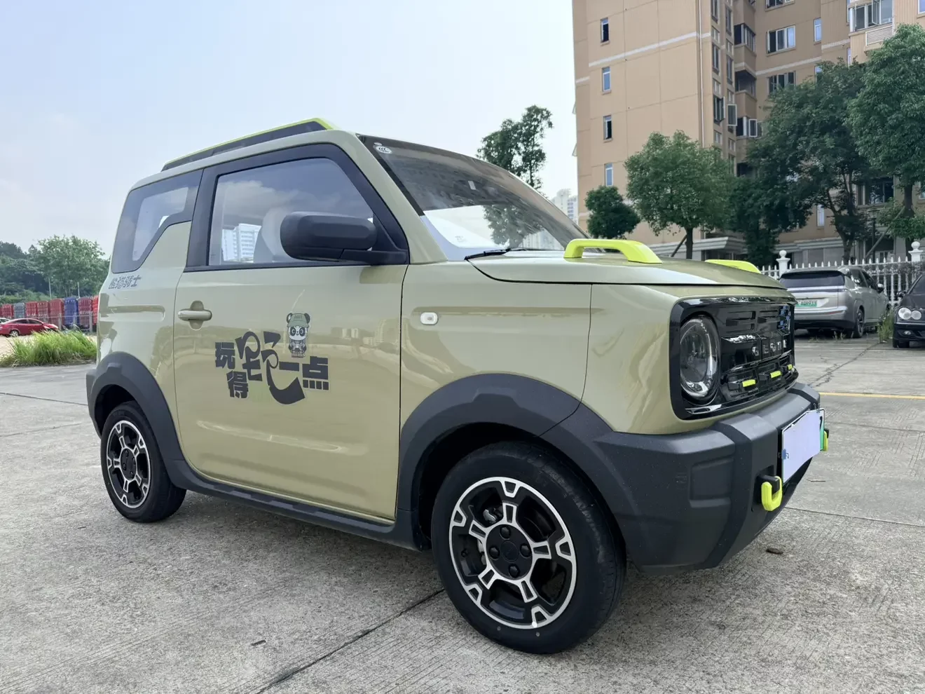 Geely panda