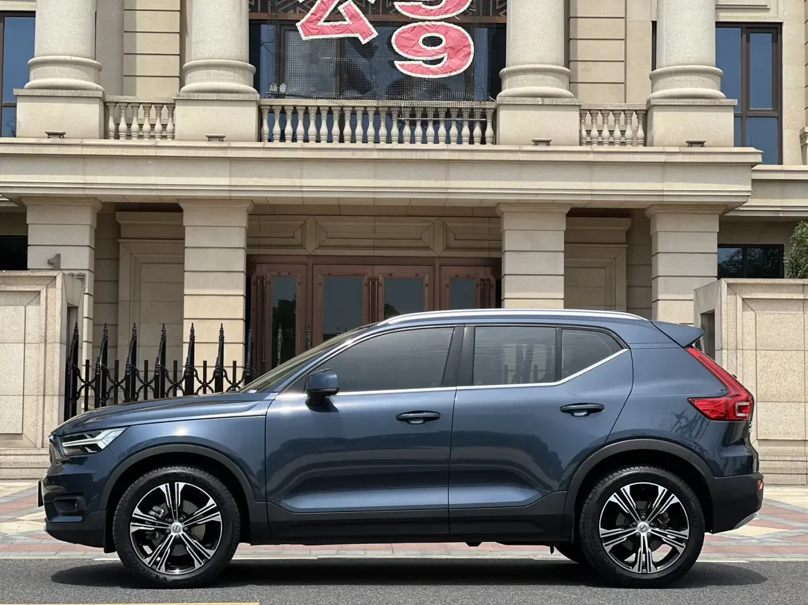 Volvo XC40