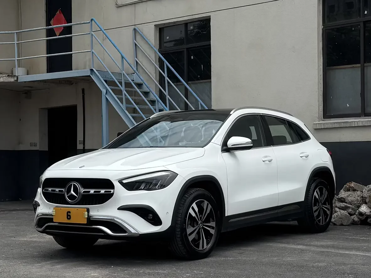 Mercedes-Benz GLA