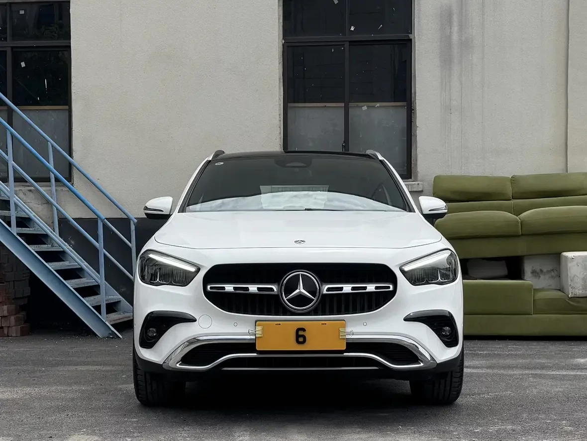 Mercedes-Benz GLA