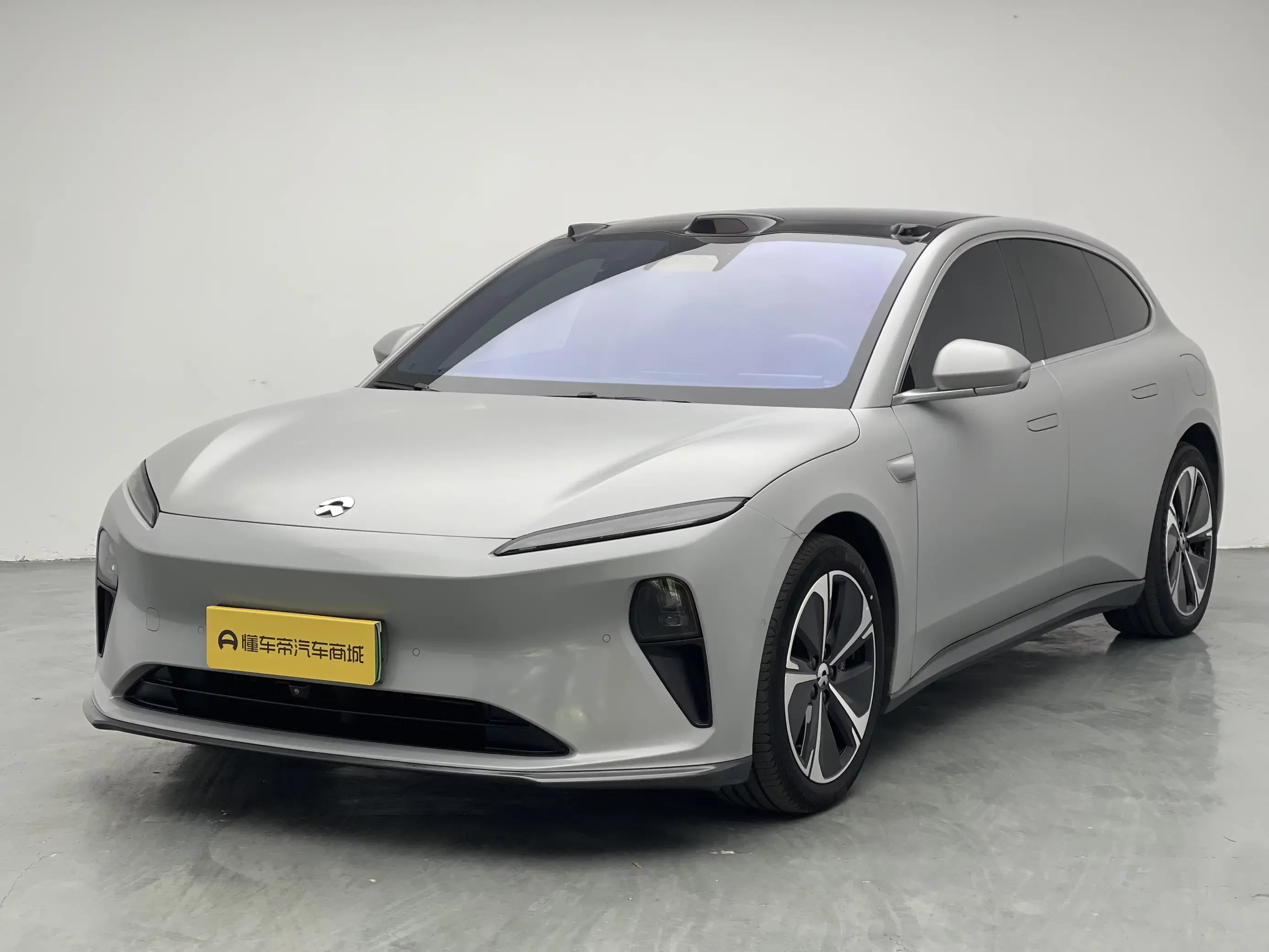 NIO ET5T  из Китая