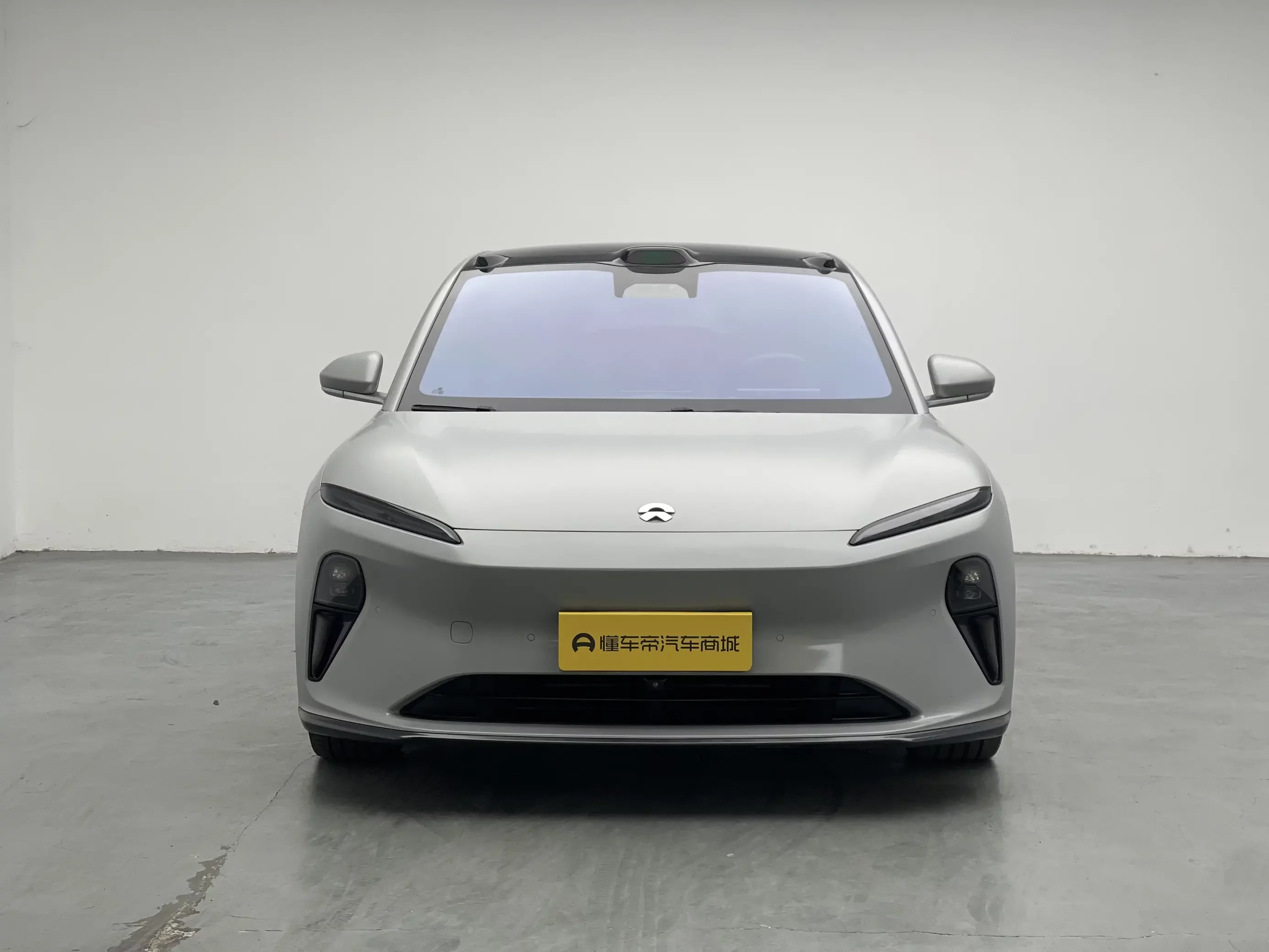 NIO ET5T  из Китая