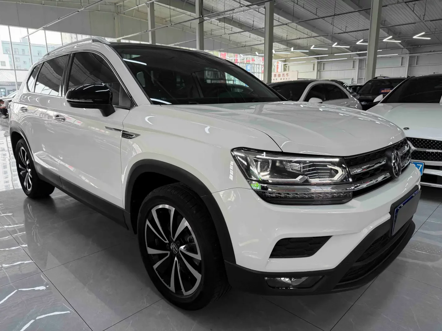 Volkswagen Tharu