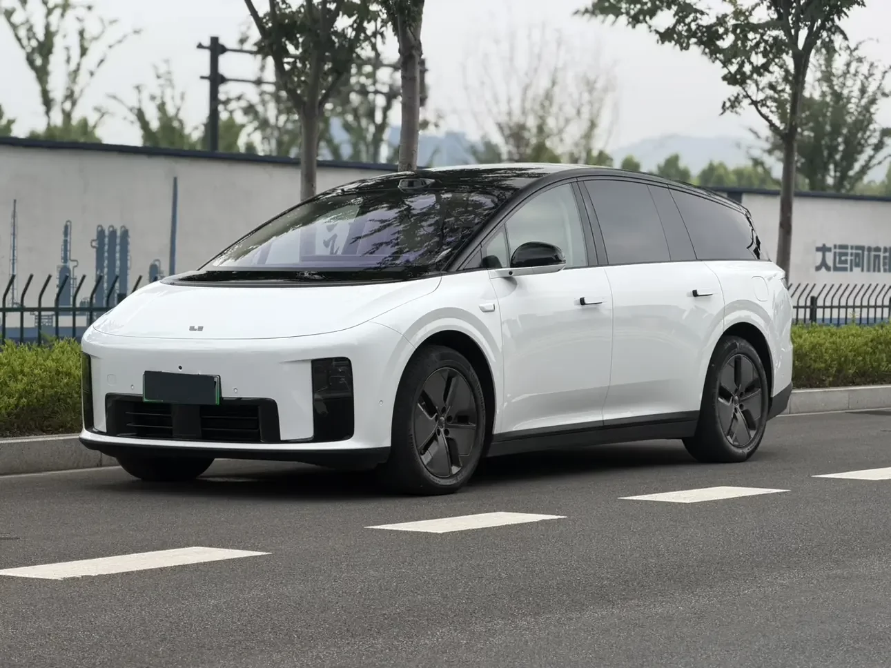 Li Ideal i8