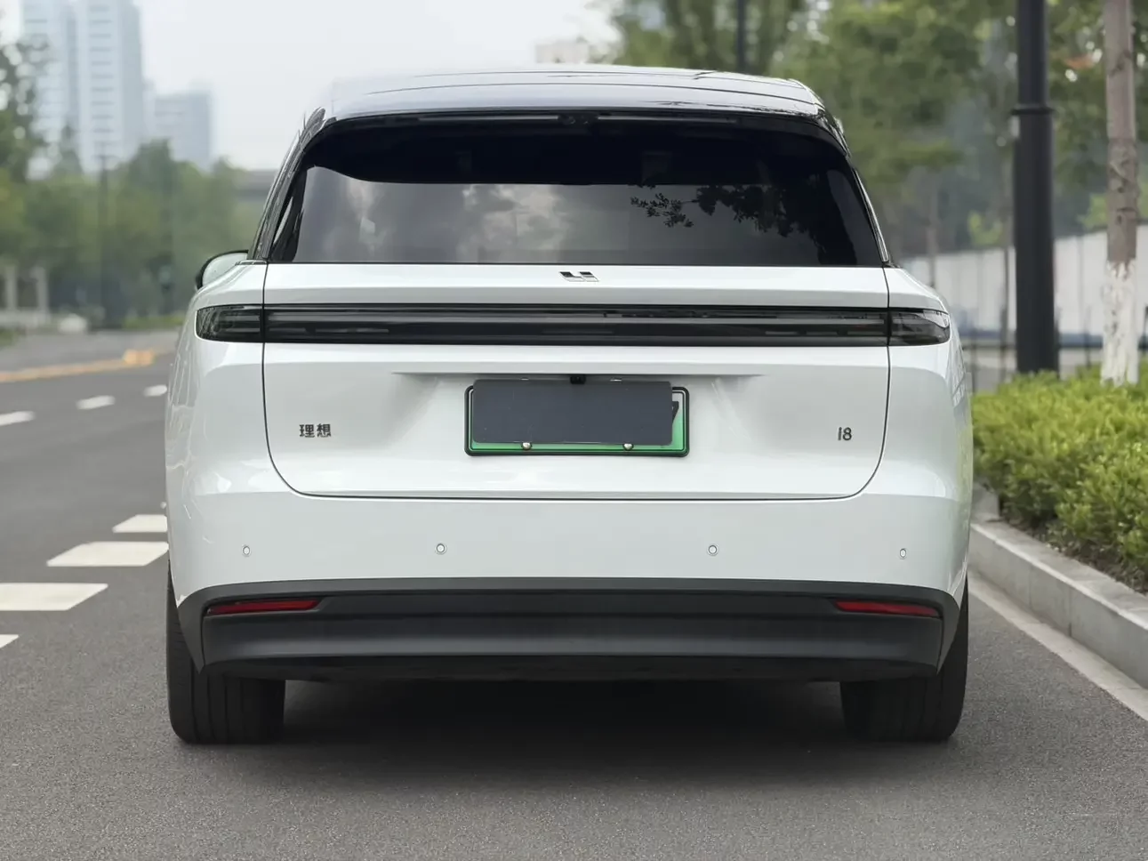 Li Ideal i8