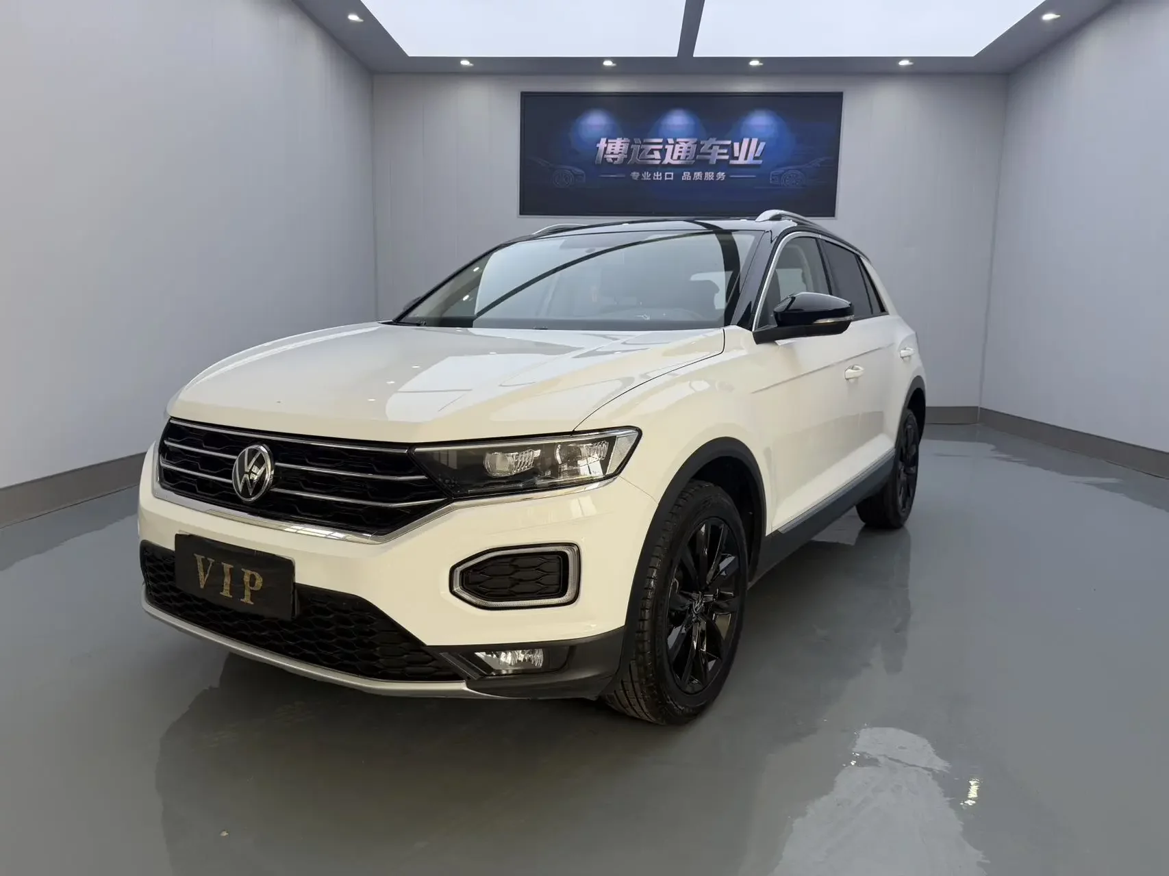 VOLKSWAGEN T-ROC