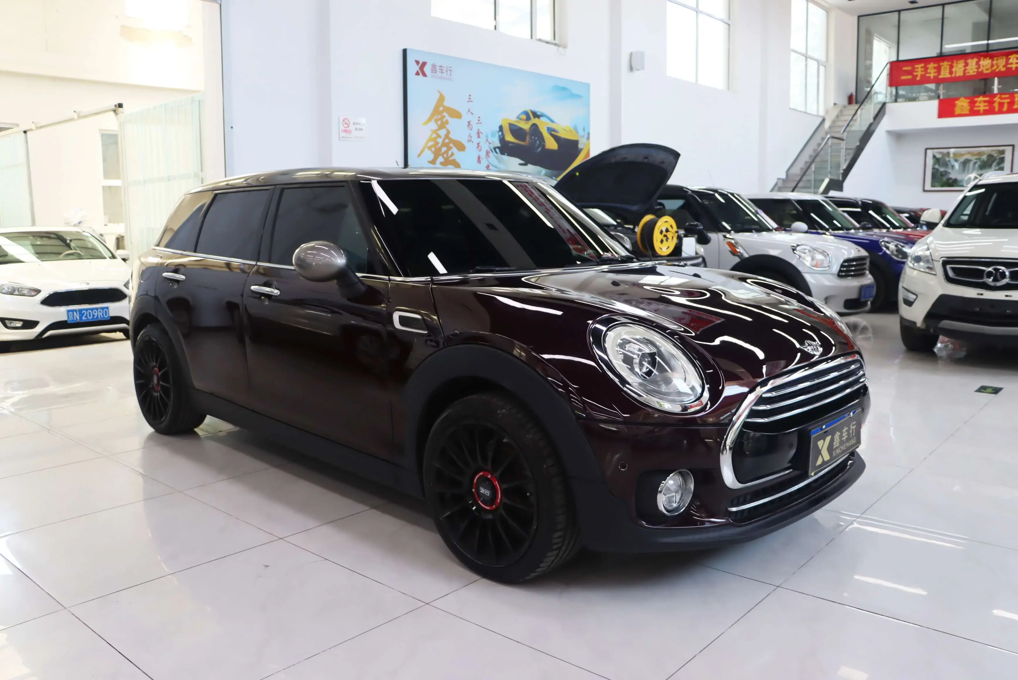MINI CLUBMAN