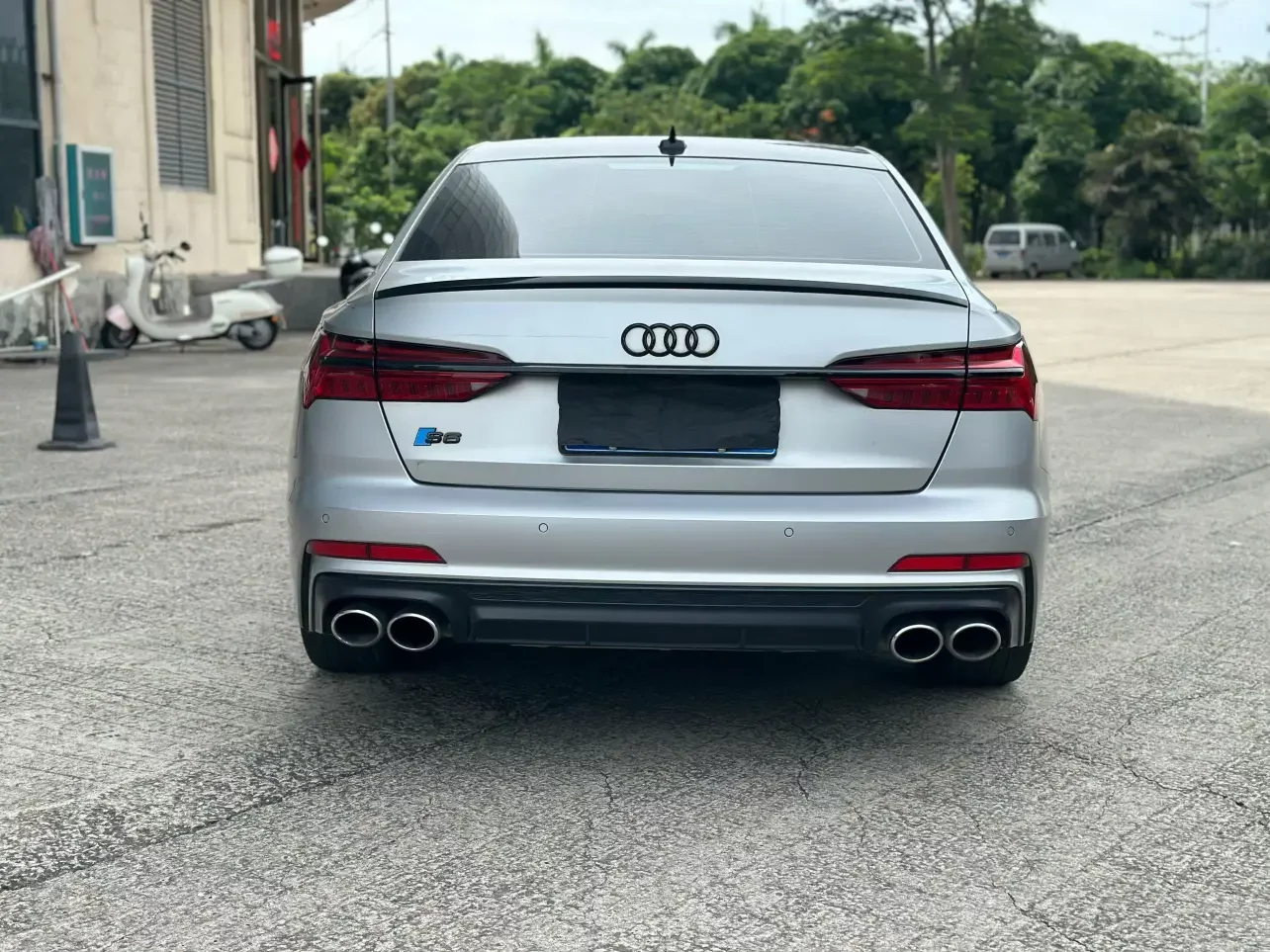 Audi S6