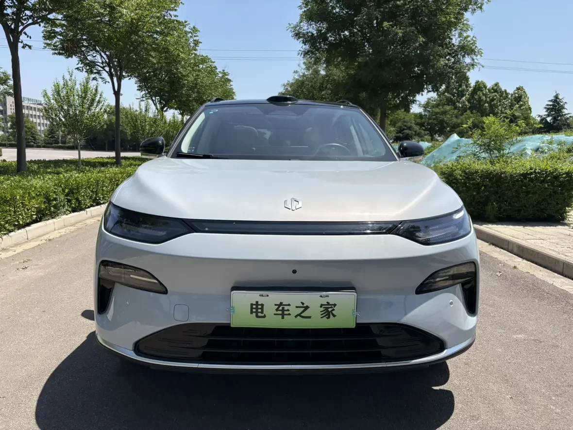 Leapmotor Zero running C11