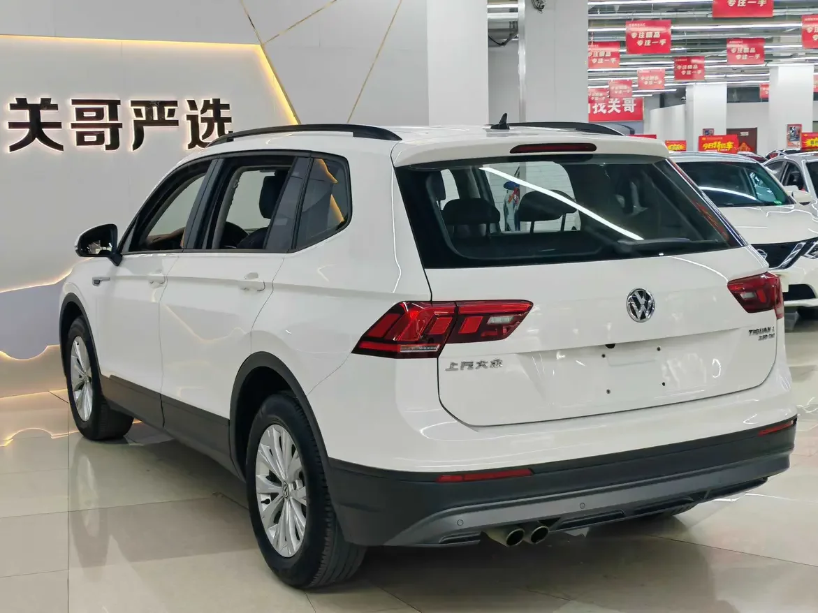 Volkswagen Tiguan L