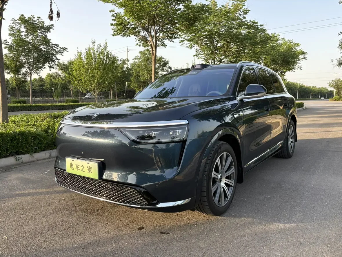 AITO QJM8
