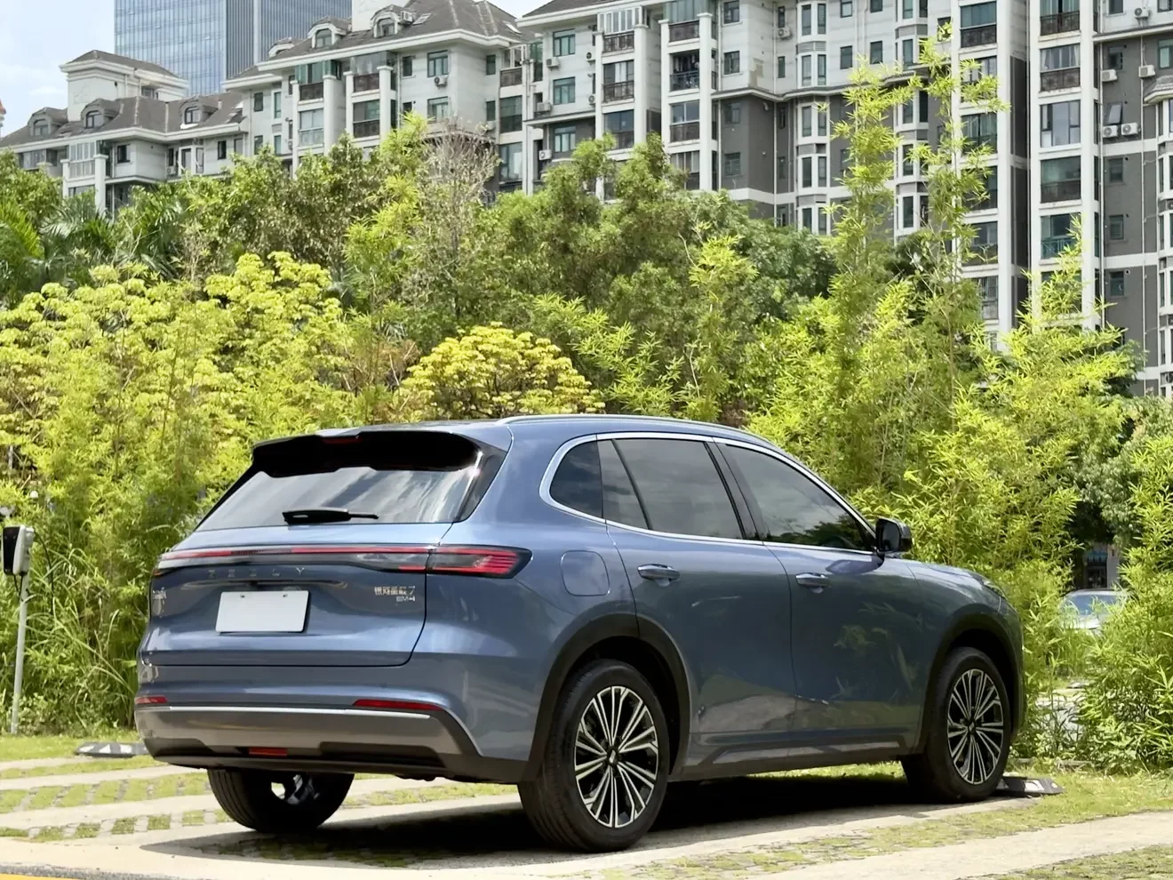 Geely Galaxy Starship 7 EM-i