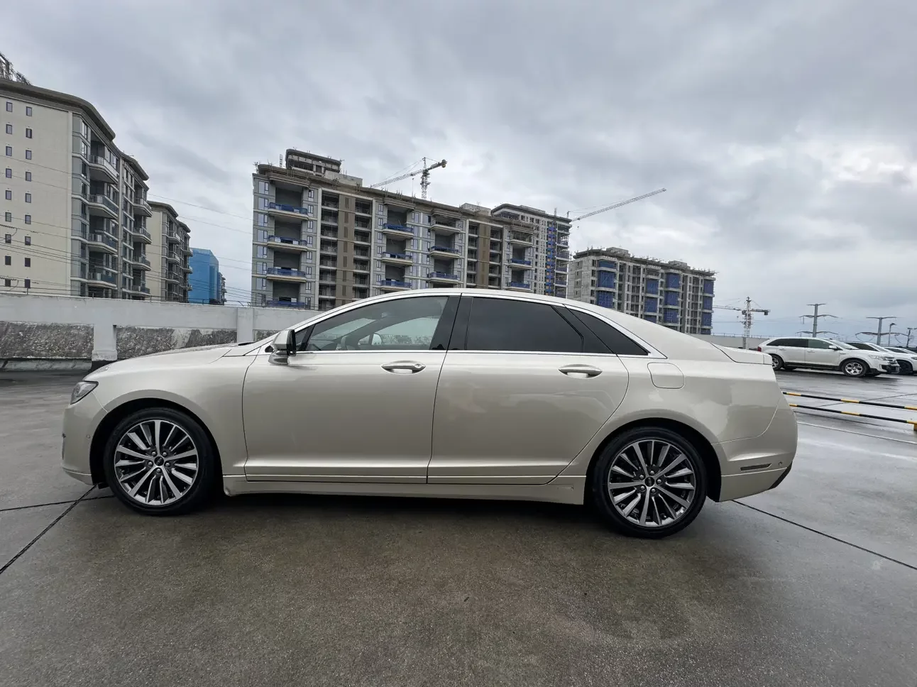 Lincoln MKZ