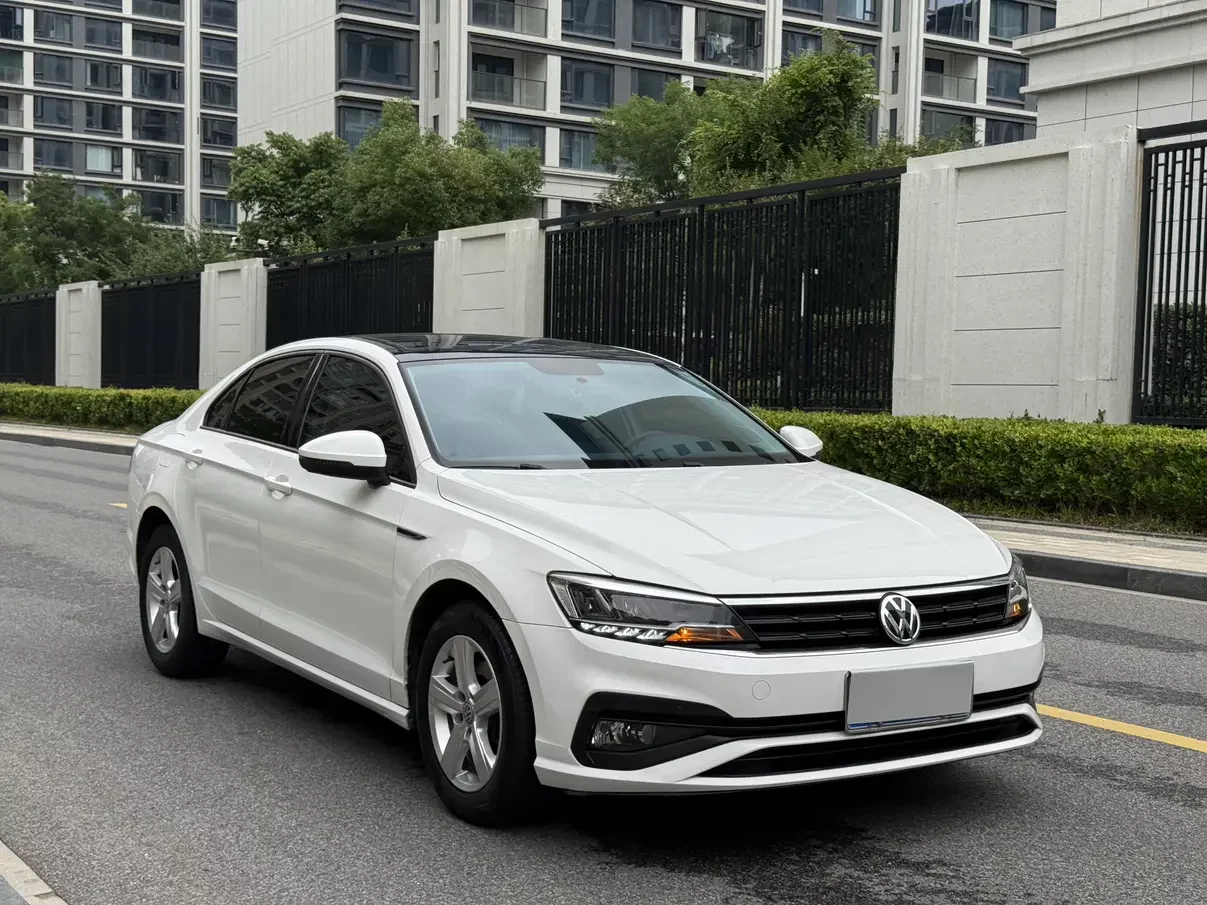Volkswagen Lamando