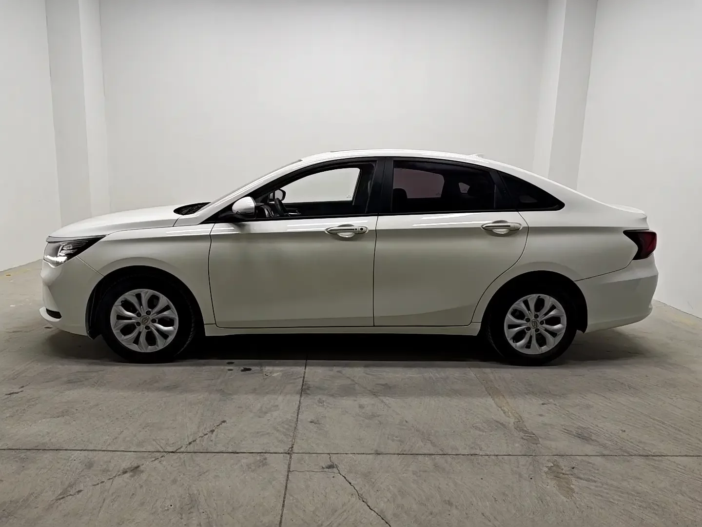 GAC Trumpchi GA4