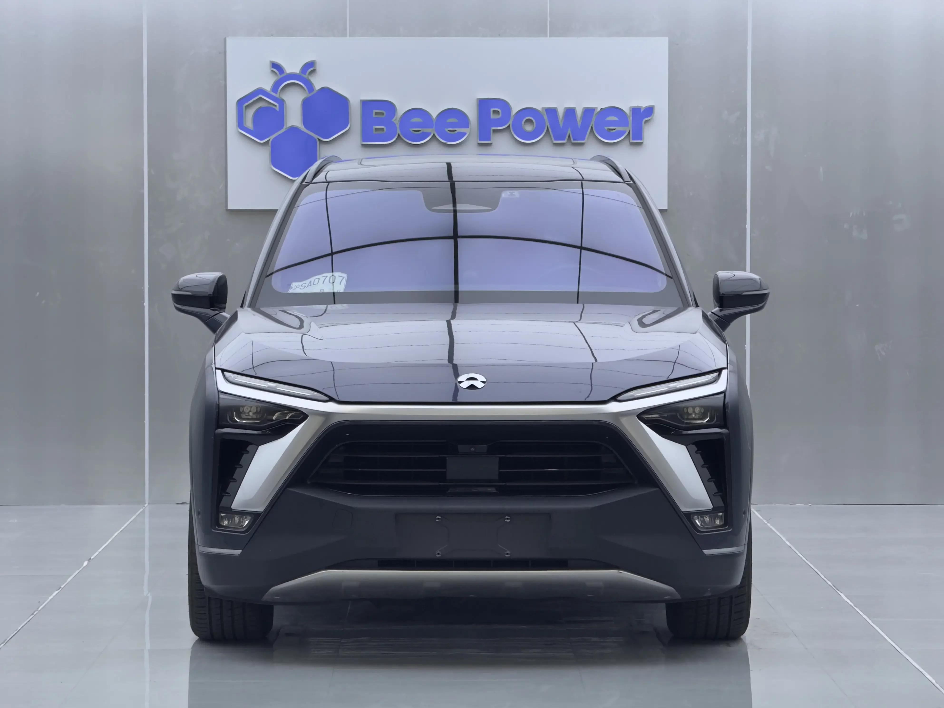 NIO ES8