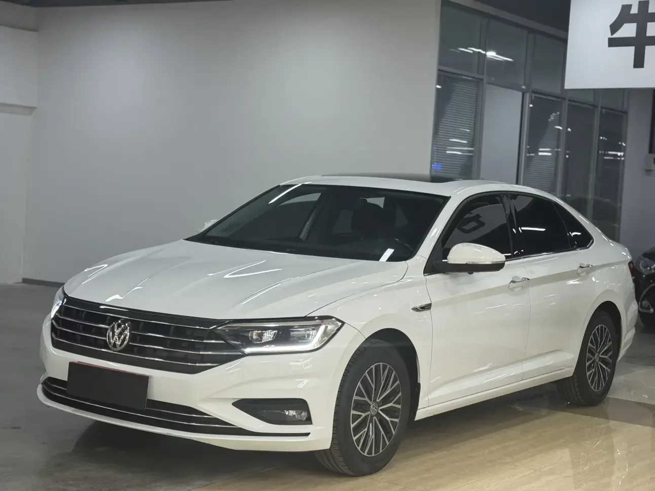 Volkswagen Sagitar