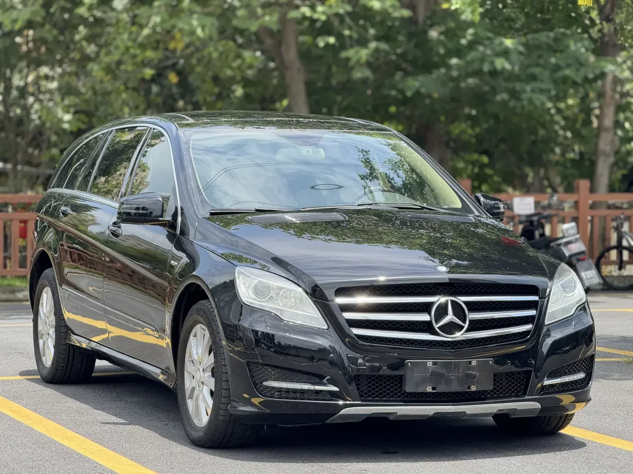 Mercedes-Benz R-Class