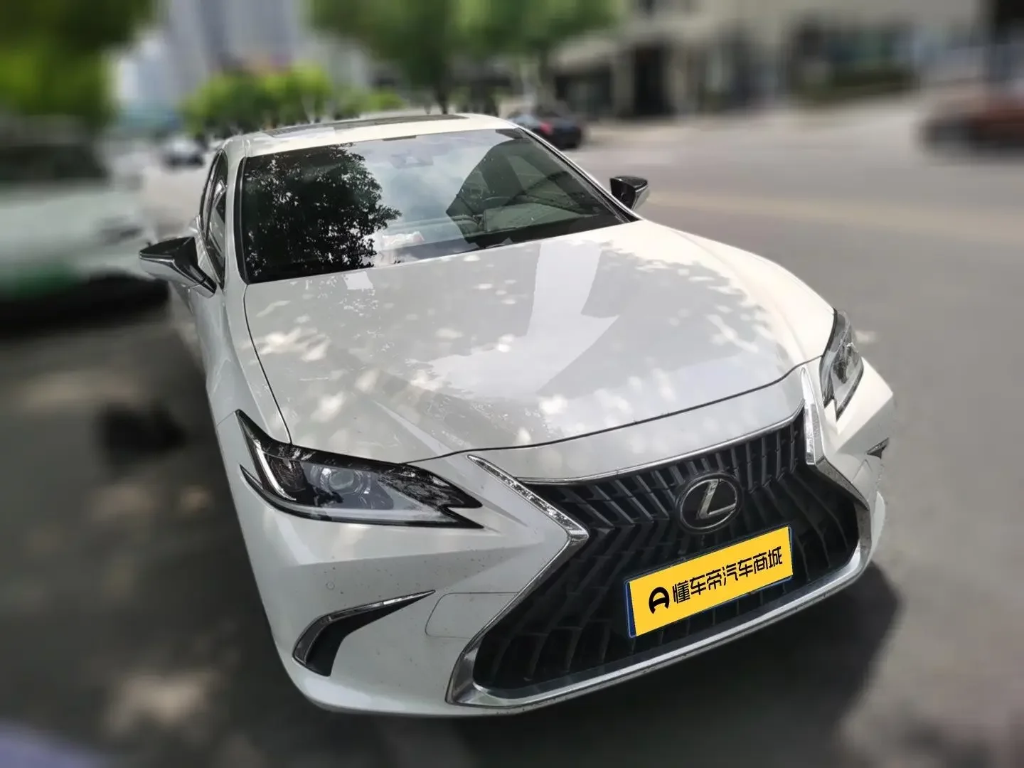 Lexus ES