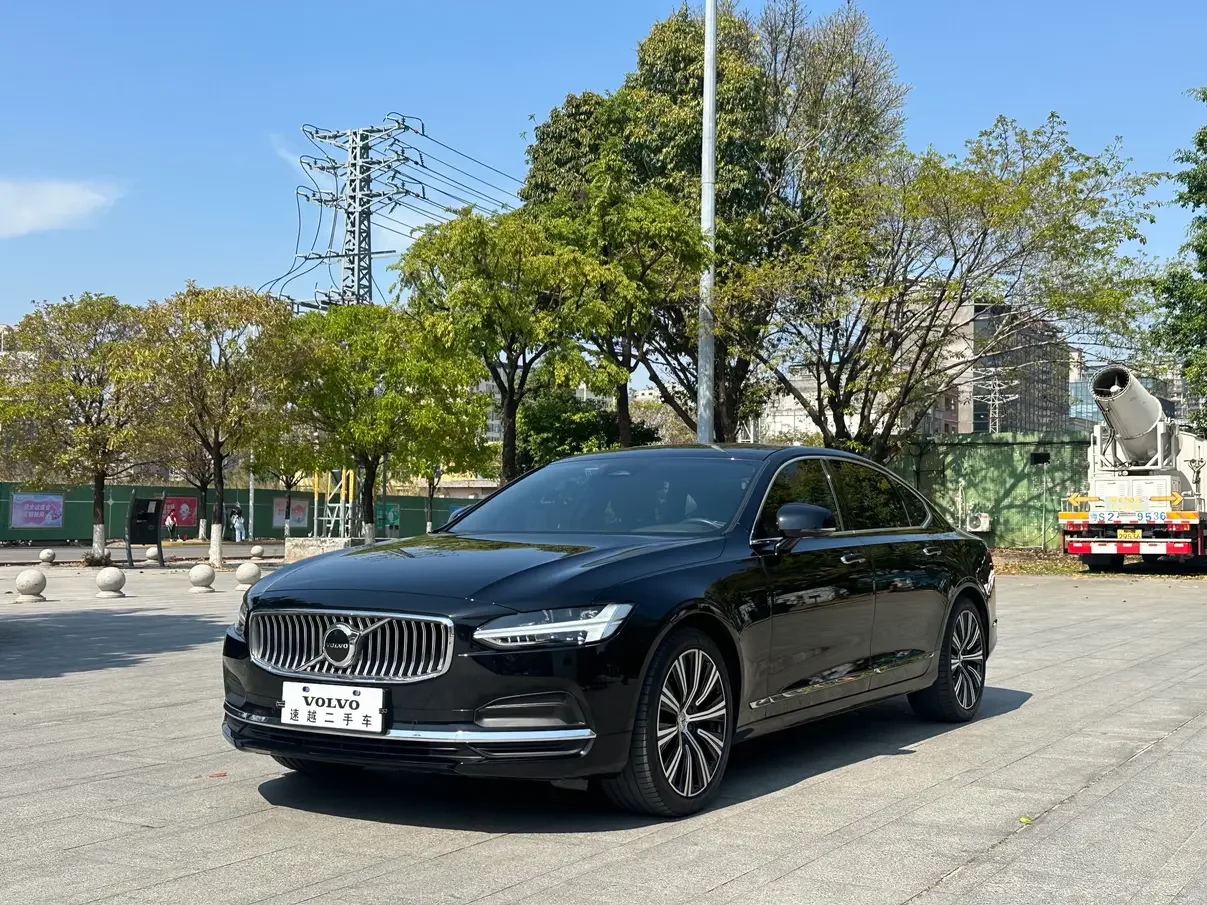 Volvo S90