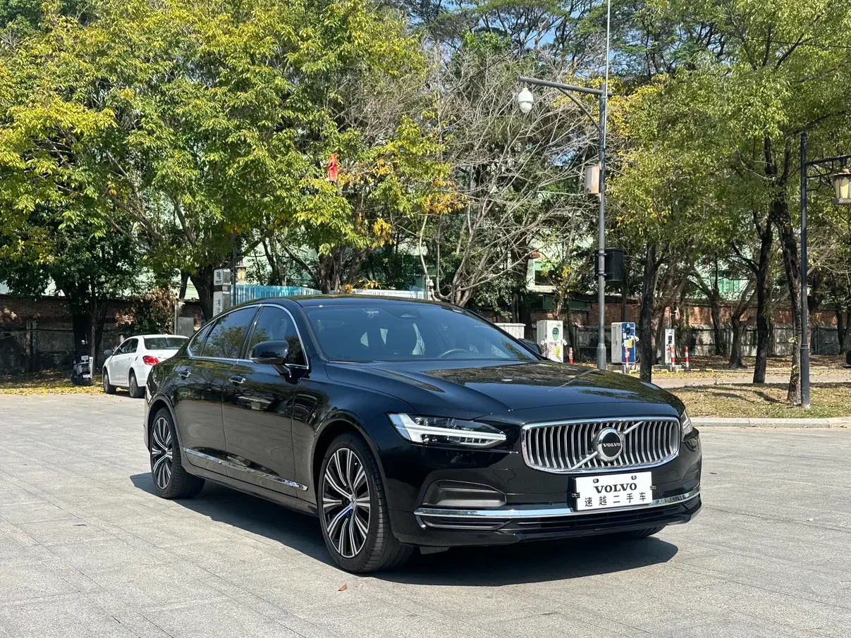 Volvo S90