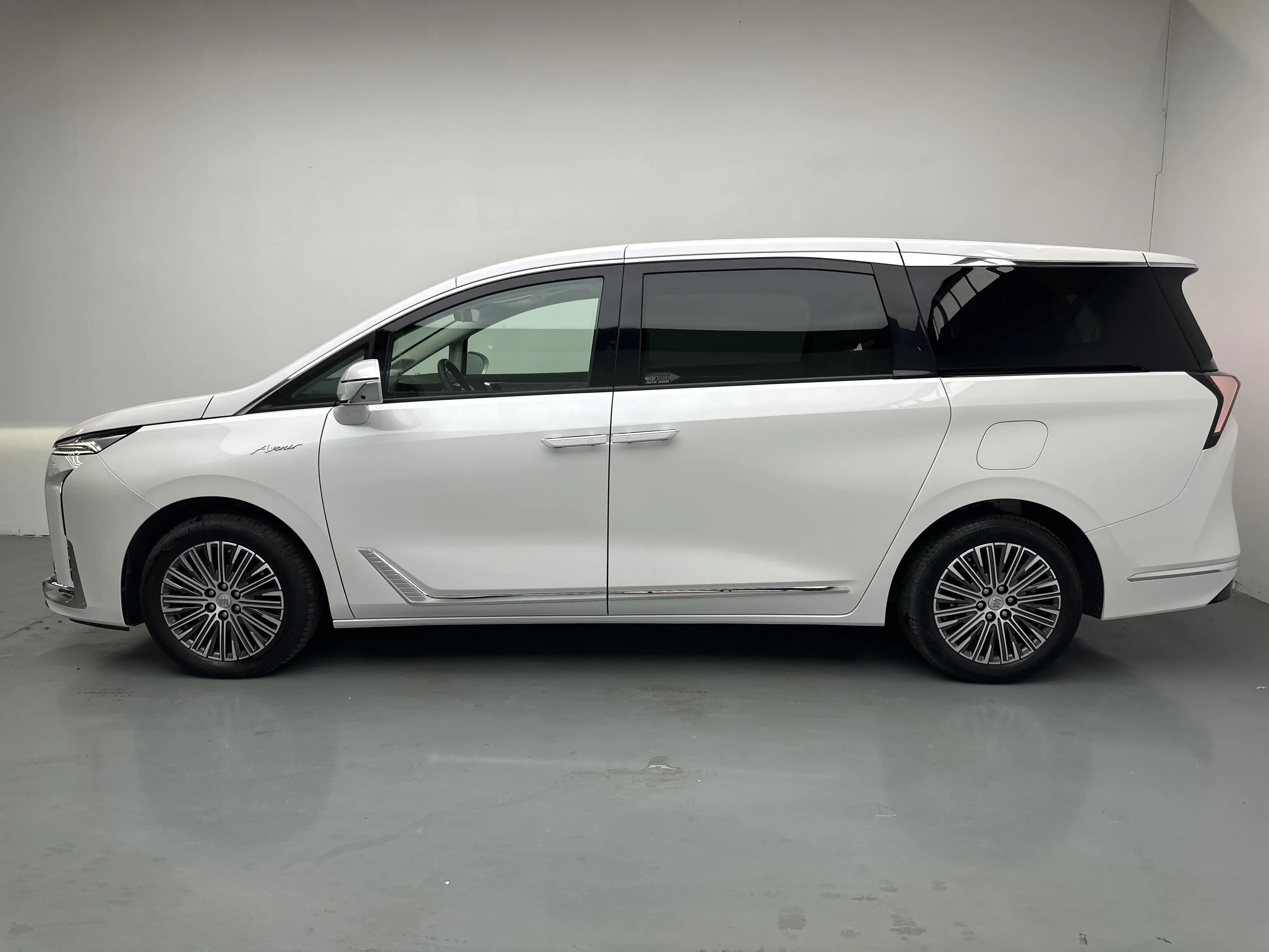 Buick GL8 PHEV