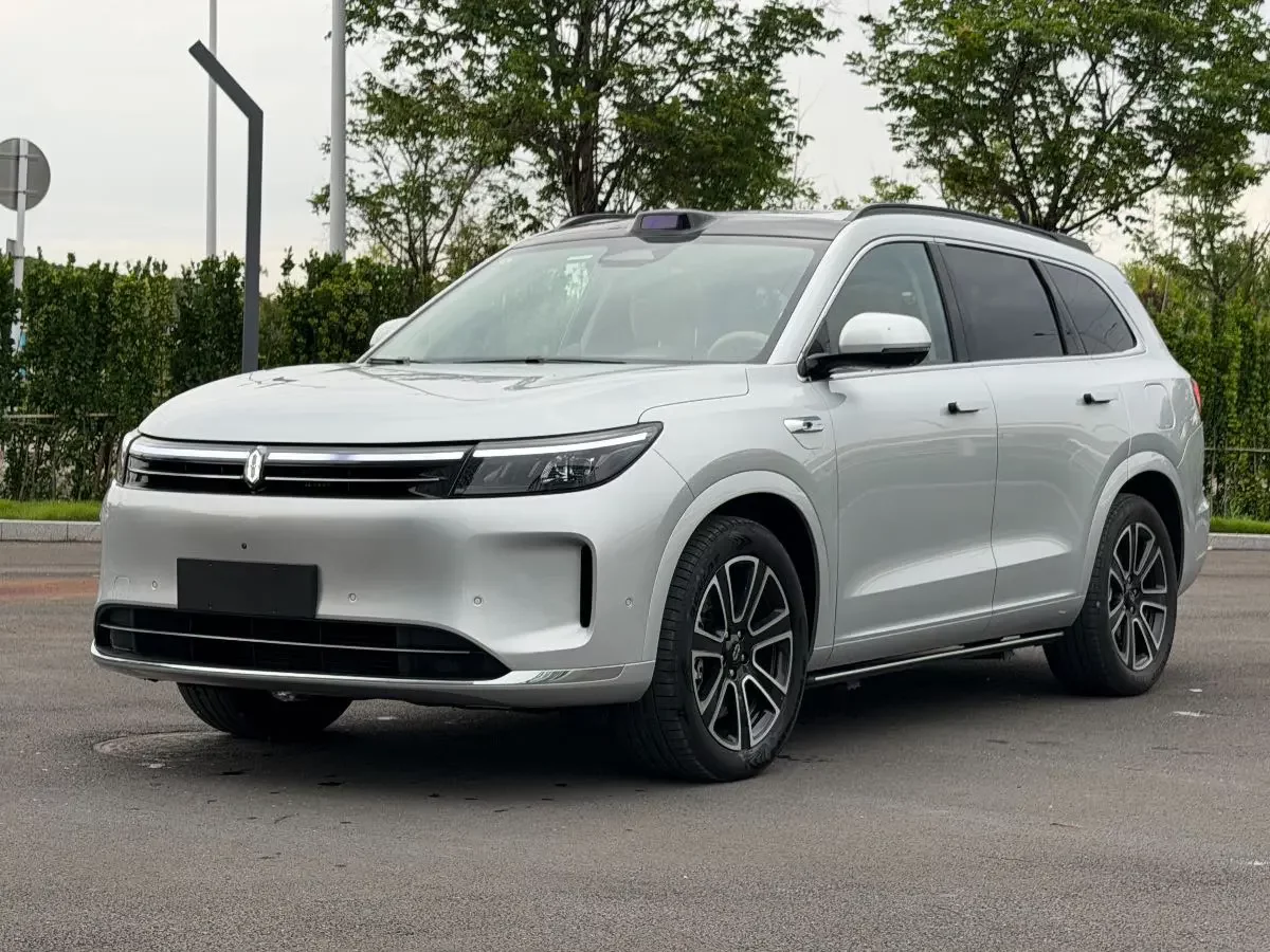AITO M7