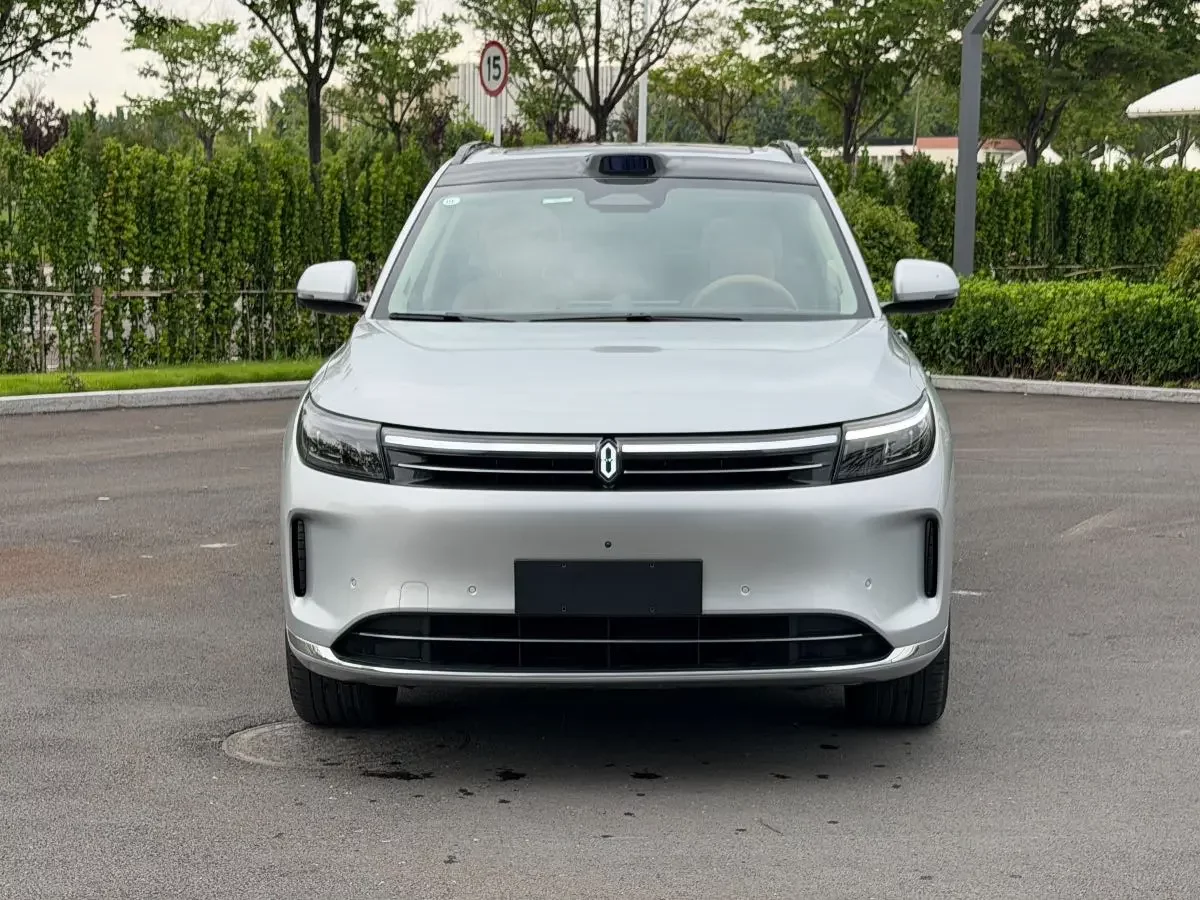 AITO M7